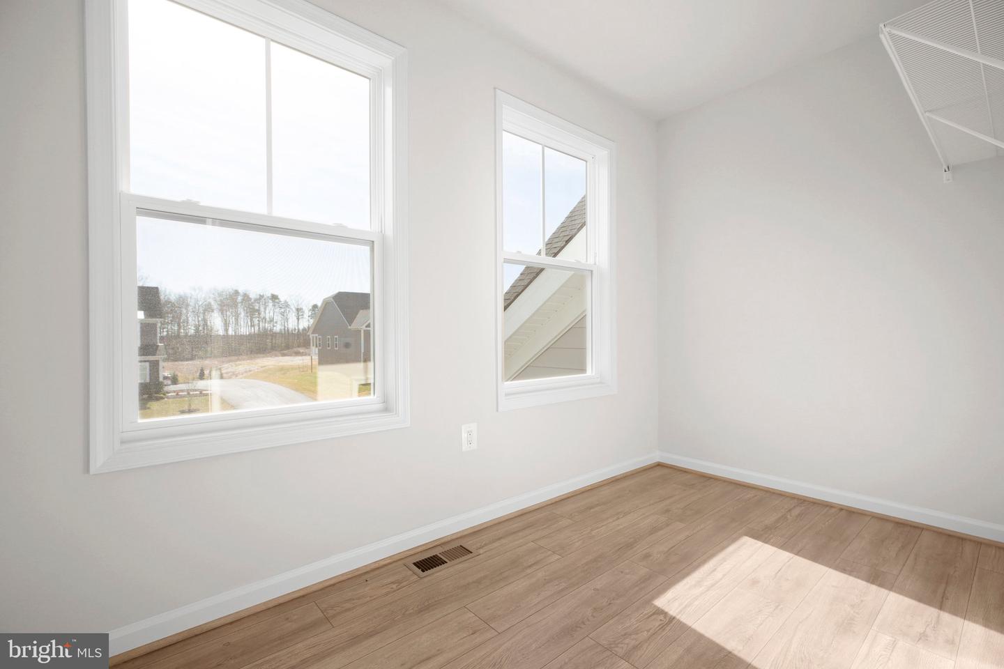 1 BLAKELY ST, FREDERICKSBURG, Virginia 22408, 4 Bedrooms Bedrooms, ,2 BathroomsBathrooms,Residential,For sale,1 BLAKELY ST,VASP2032516 MLS # VASP2032516