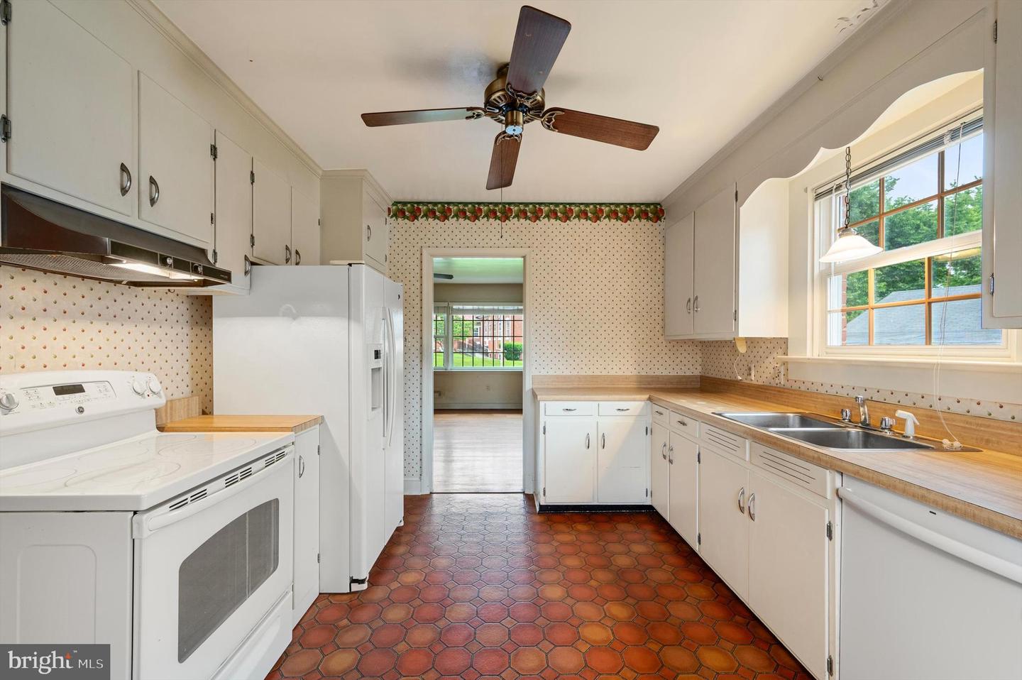 111 MONTAGUE AVE, WINCHESTER, Virginia 22601, 3 Bedrooms Bedrooms, ,1 BathroomBathrooms,Residential,For sale,111 MONTAGUE AVE,VAWI2007586 MLS # VAWI2007586
