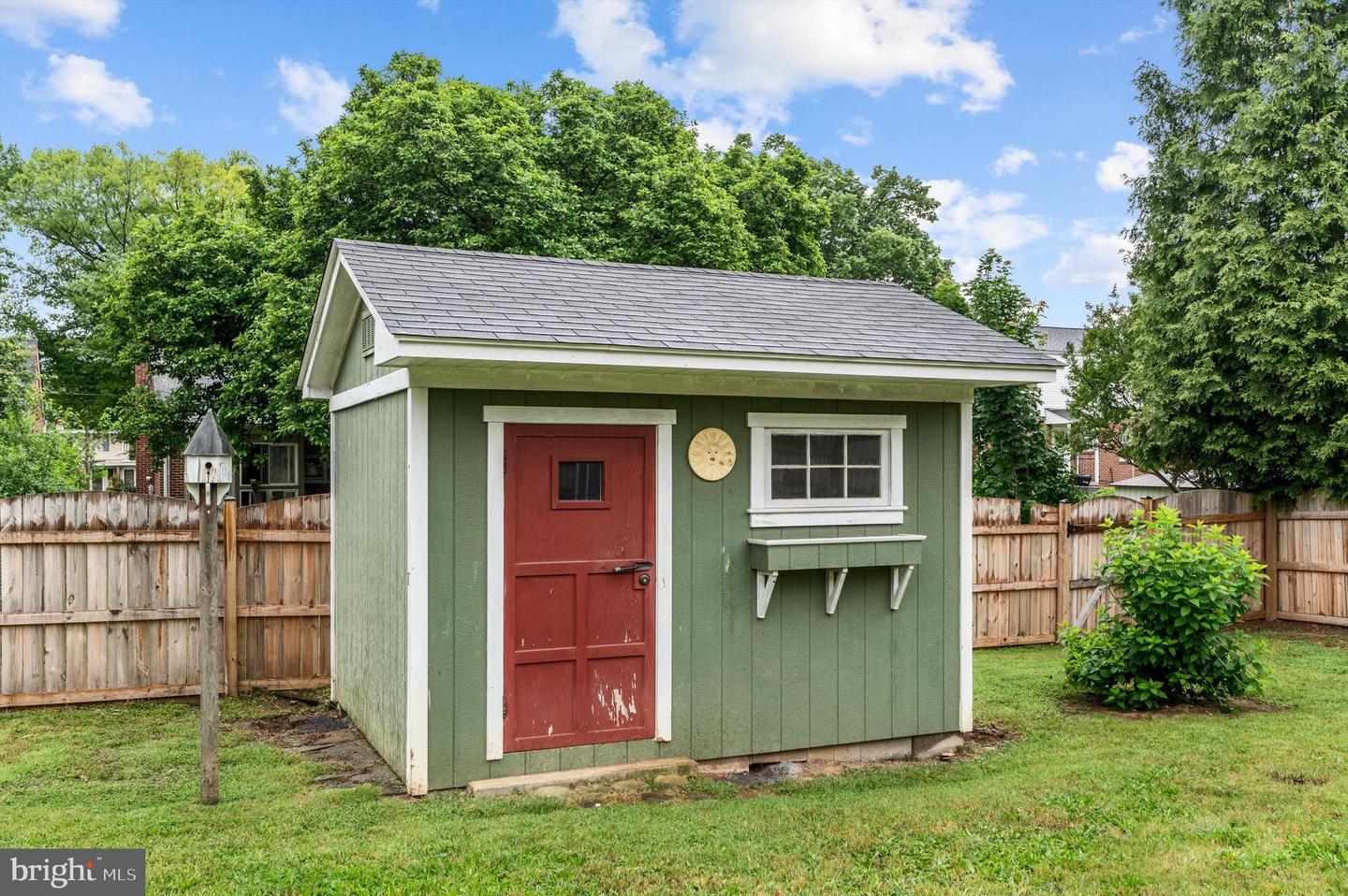 111 MONTAGUE AVE, WINCHESTER, Virginia 22601, 3 Bedrooms Bedrooms, ,1 BathroomBathrooms,Residential,For sale,111 MONTAGUE AVE,VAWI2007586 MLS # VAWI2007586