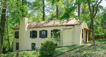 1704 RUGBY CIR, CHARLOTTESVILLE, Virginia 22903, 2 Bedrooms Bedrooms, ,1 BathroomBathrooms,Residential,1704 RUGBY CIR,664878 MLS # 664878