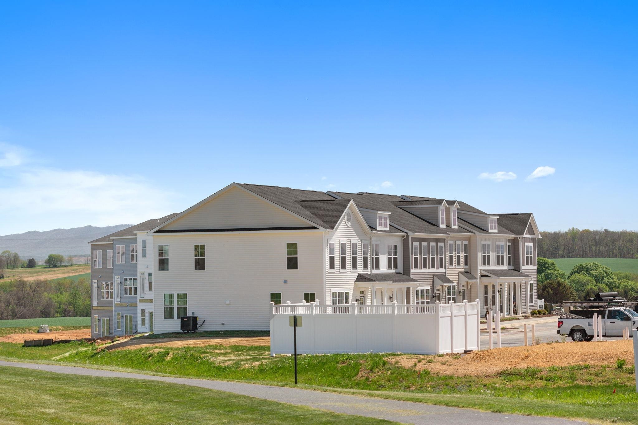 104 SCARLET MAPLE LN, BRIDGEWATER, Virginia 22812, 3 Bedrooms Bedrooms, ,2 BathroomsBathrooms,Residential,The Glen at Cooks Creek,104 SCARLET MAPLE LN,664885 MLS # 664885