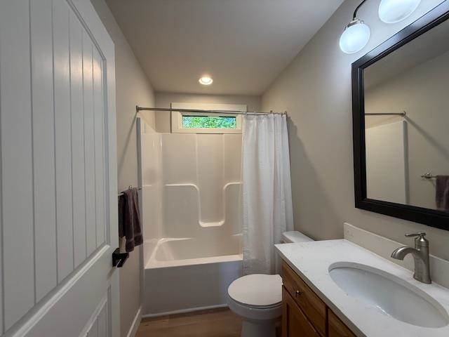 1201 S LAKESHORE DR, LOUISA, Virginia 23093, 2 Bedrooms Bedrooms, ,2 BathroomsBathrooms,Residential,1201 S LAKESHORE DR,664890 MLS # 664890