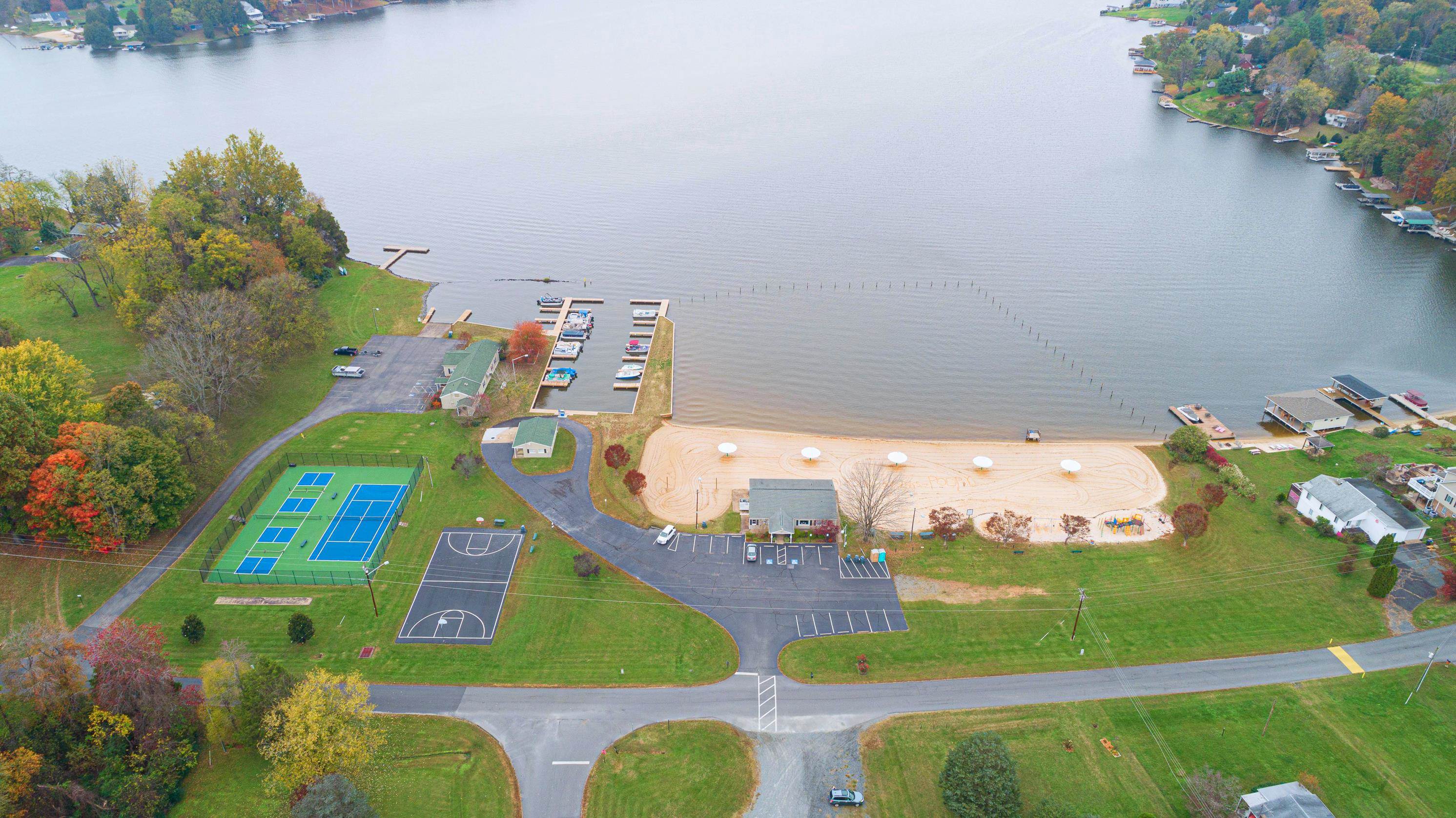 1201 S LAKESHORE DR, LOUISA, Virginia 23093, 2 Bedrooms Bedrooms, ,2 BathroomsBathrooms,Residential,1201 S LAKESHORE DR,664890 MLS # 664890