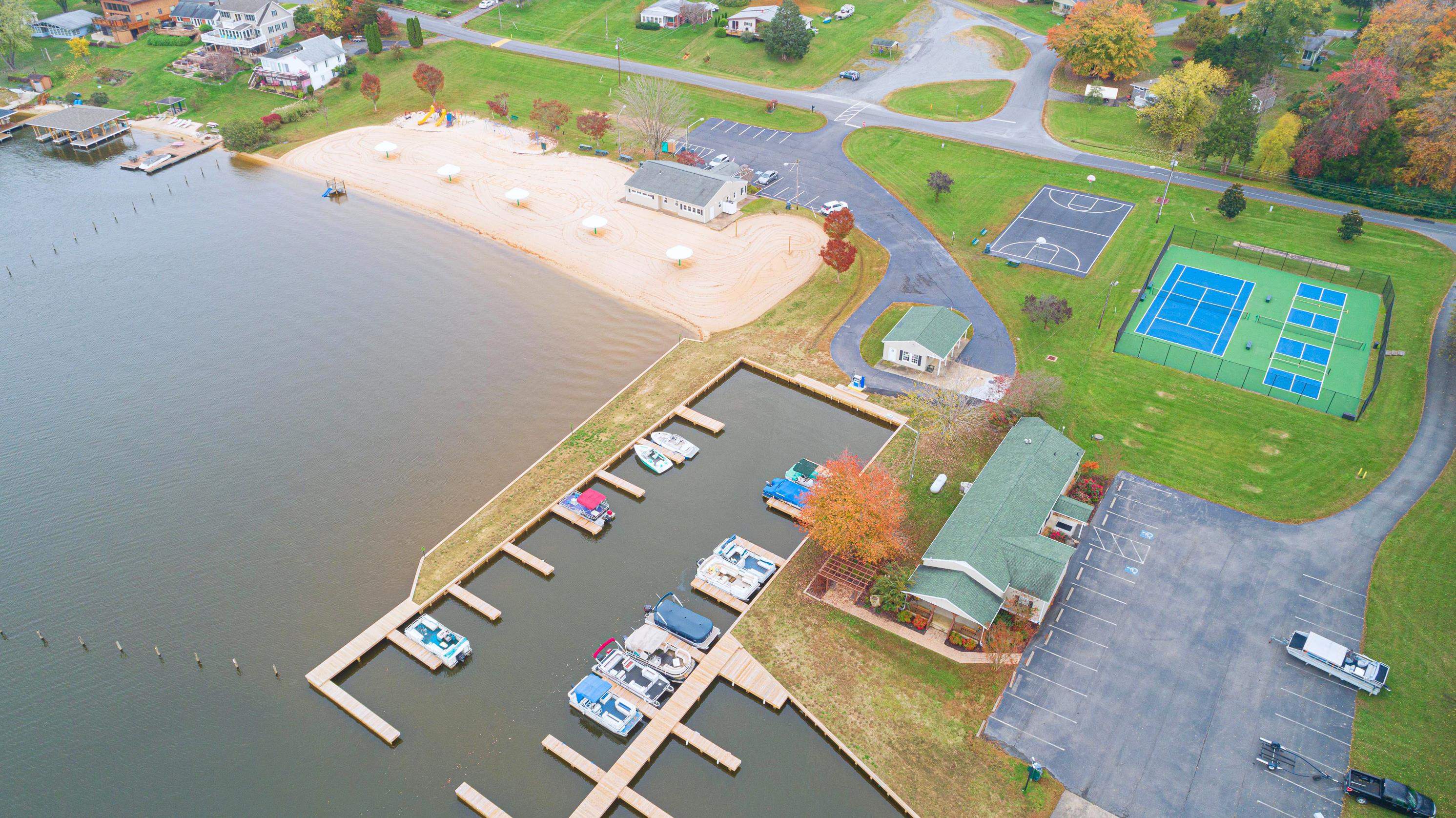 1201 S LAKESHORE DR, LOUISA, Virginia 23093, 2 Bedrooms Bedrooms, ,2 BathroomsBathrooms,Residential,1201 S LAKESHORE DR,664890 MLS # 664890