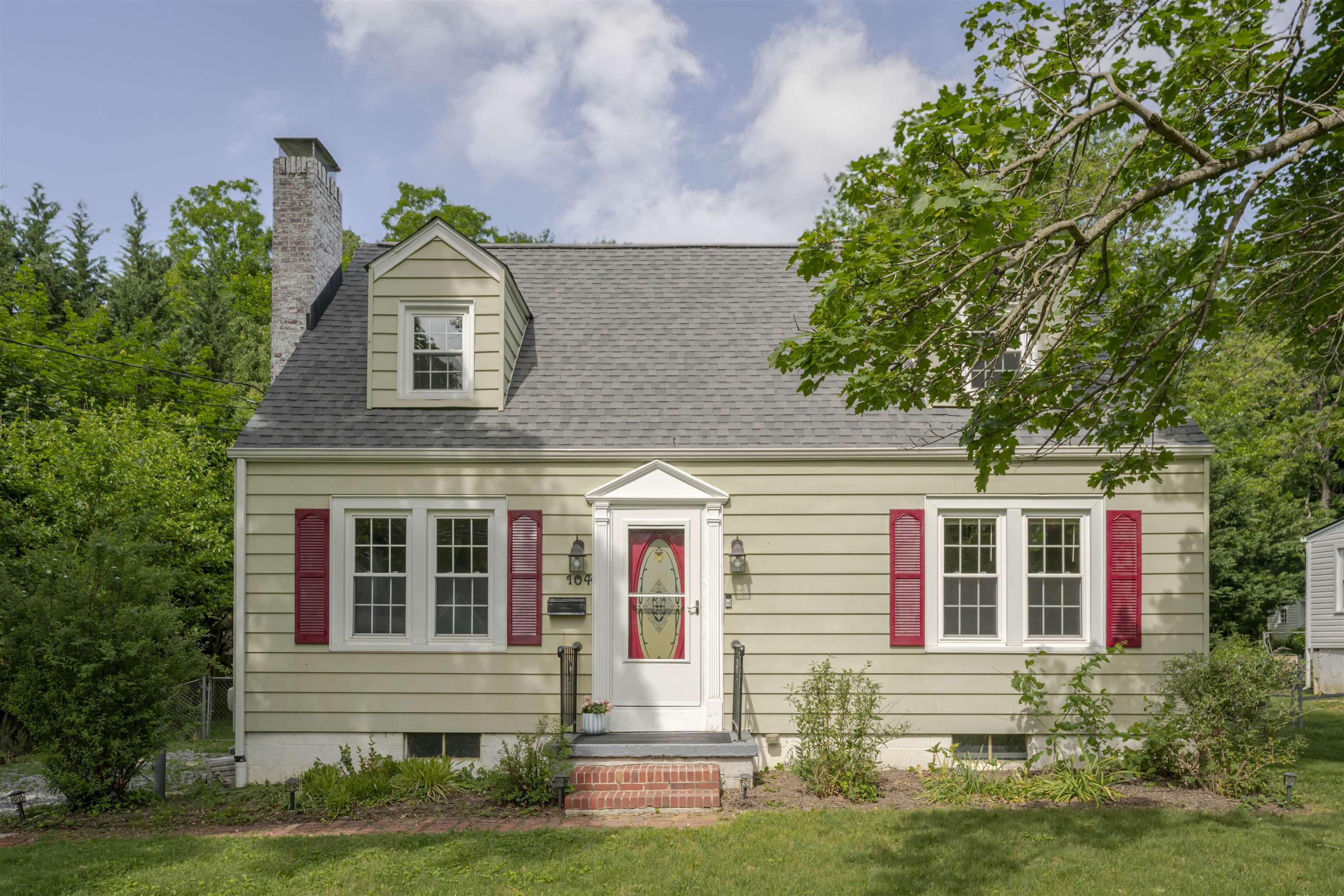 104 FRASER LN, STAUNTON, Virginia 24401, 3 Bedrooms Bedrooms, ,1 BathroomBathrooms,Residential,104 FRASER LN,664892 MLS # 664892
