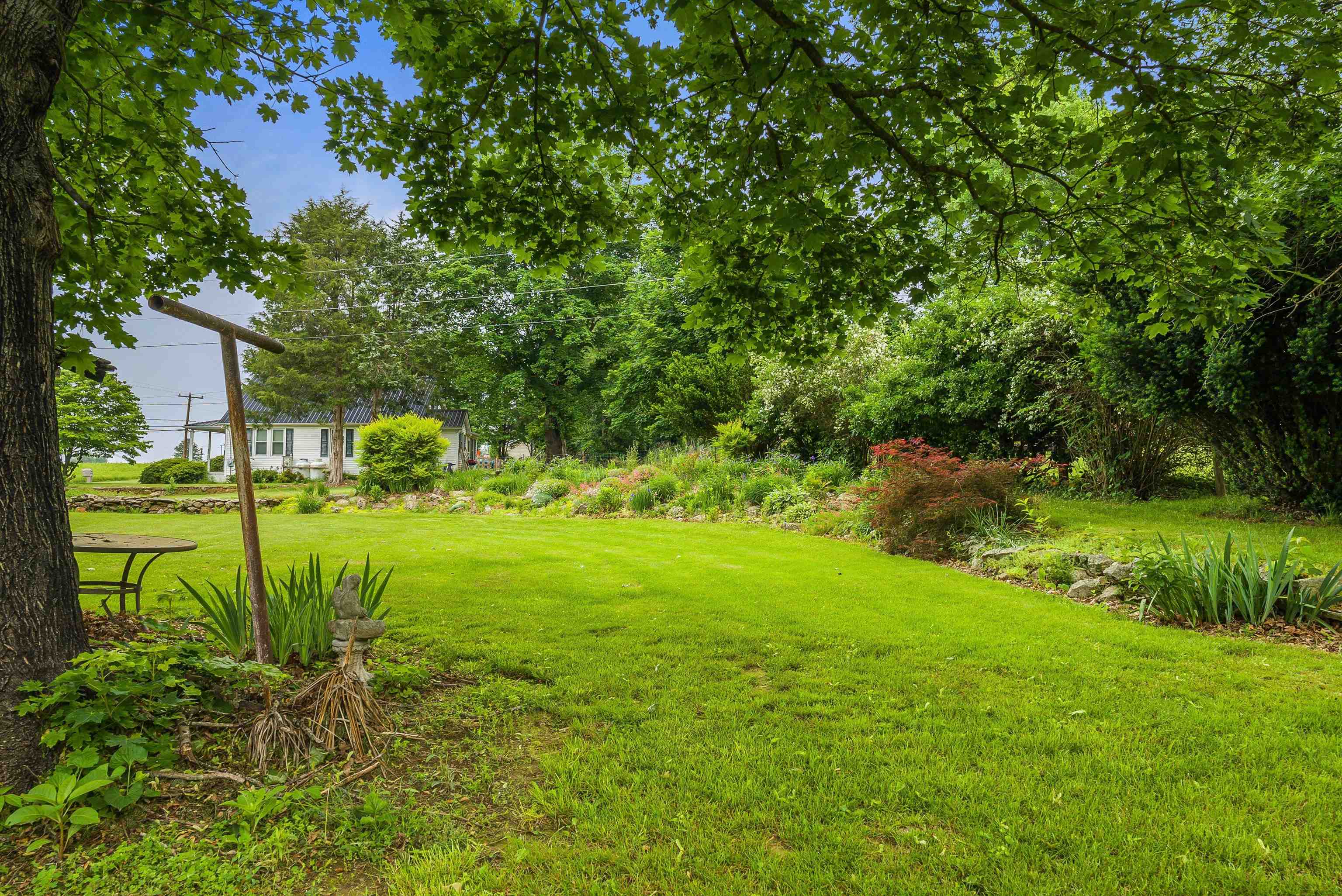 2156 LYNDHURST RD, WAYNESBORO, Virginia 22980, 3 Bedrooms Bedrooms, ,1 BathroomBathrooms,Residential,2156 LYNDHURST RD,664895 MLS # 664895