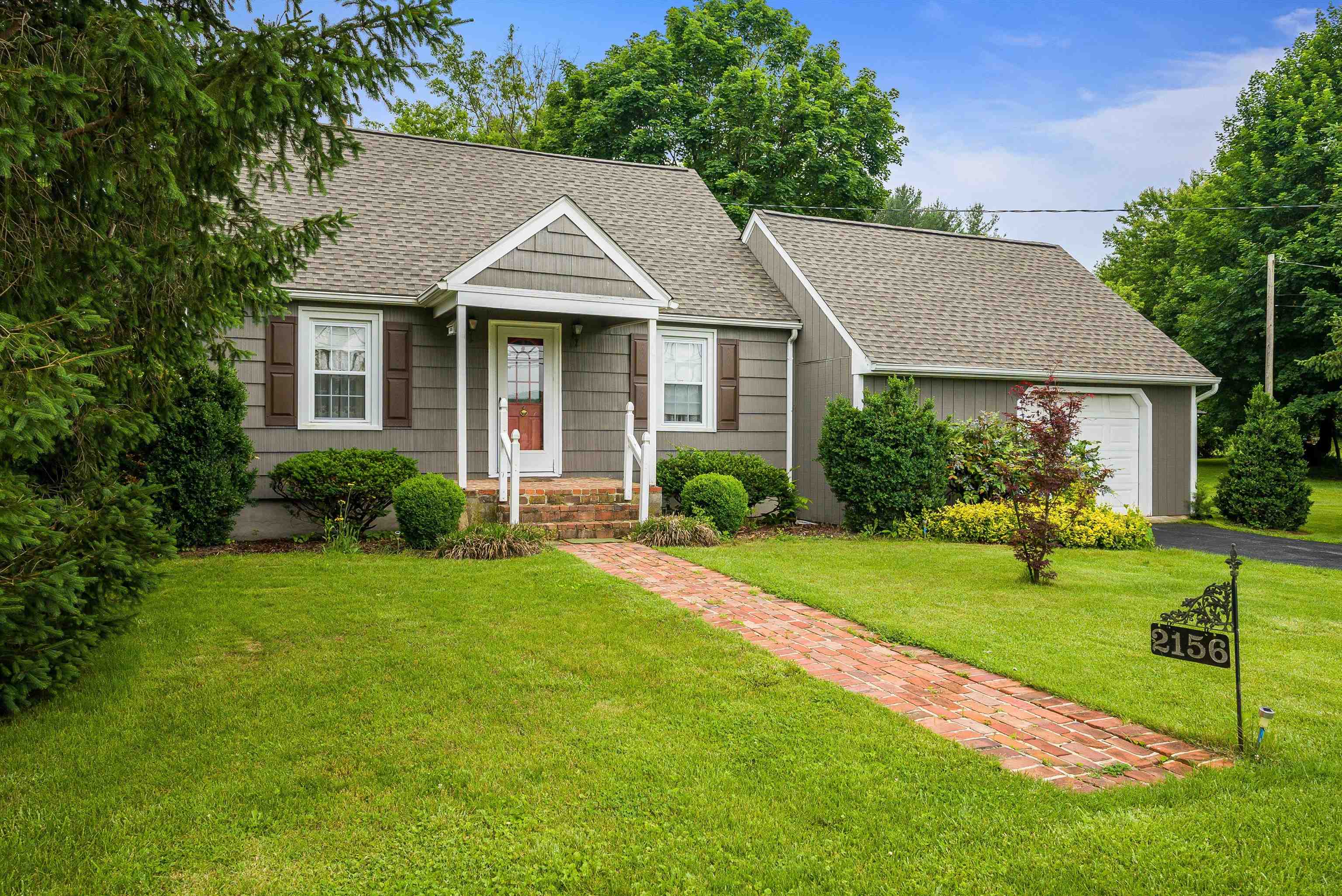 2156 LYNDHURST RD, WAYNESBORO, Virginia 22980, 3 Bedrooms Bedrooms, ,1 BathroomBathrooms,Residential,2156 LYNDHURST RD,664895 MLS # 664895