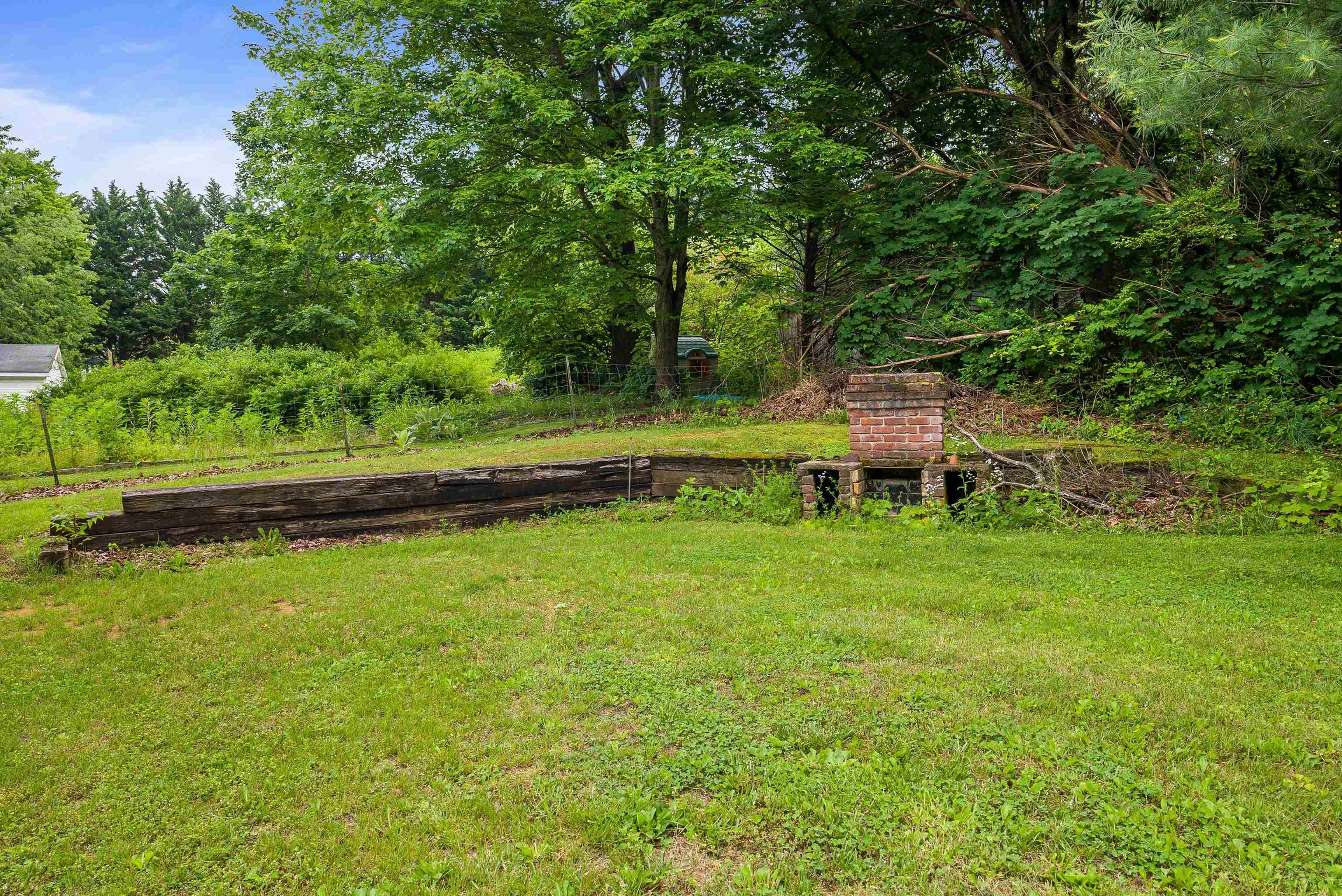 2156 LYNDHURST RD, WAYNESBORO, Virginia 22980, 3 Bedrooms Bedrooms, ,1 BathroomBathrooms,Residential,2156 LYNDHURST RD,664895 MLS # 664895