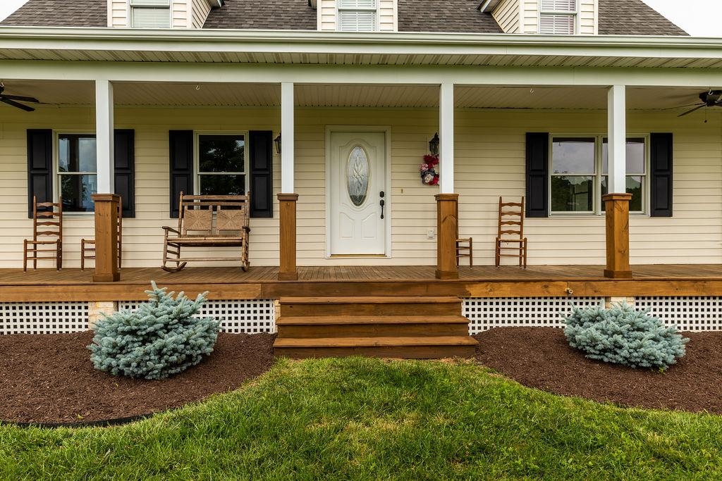 3008 SPRING HILL RD, STAUNTON, Virginia 24401, 4 Bedrooms Bedrooms, ,2 BathroomsBathrooms,Residential,3008 SPRING HILL RD,664900 MLS # 664900