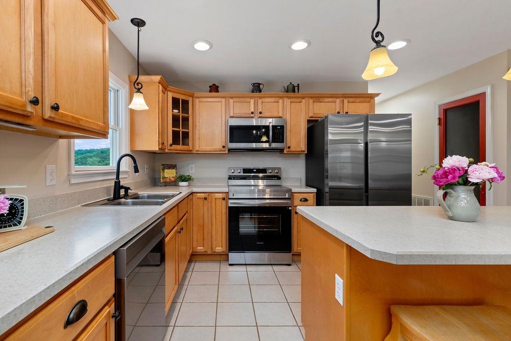 3008 SPRING HILL RD, STAUNTON, Virginia 24401, 4 Bedrooms Bedrooms, ,2 BathroomsBathrooms,Residential,3008 SPRING HILL RD,664900 MLS # 664900