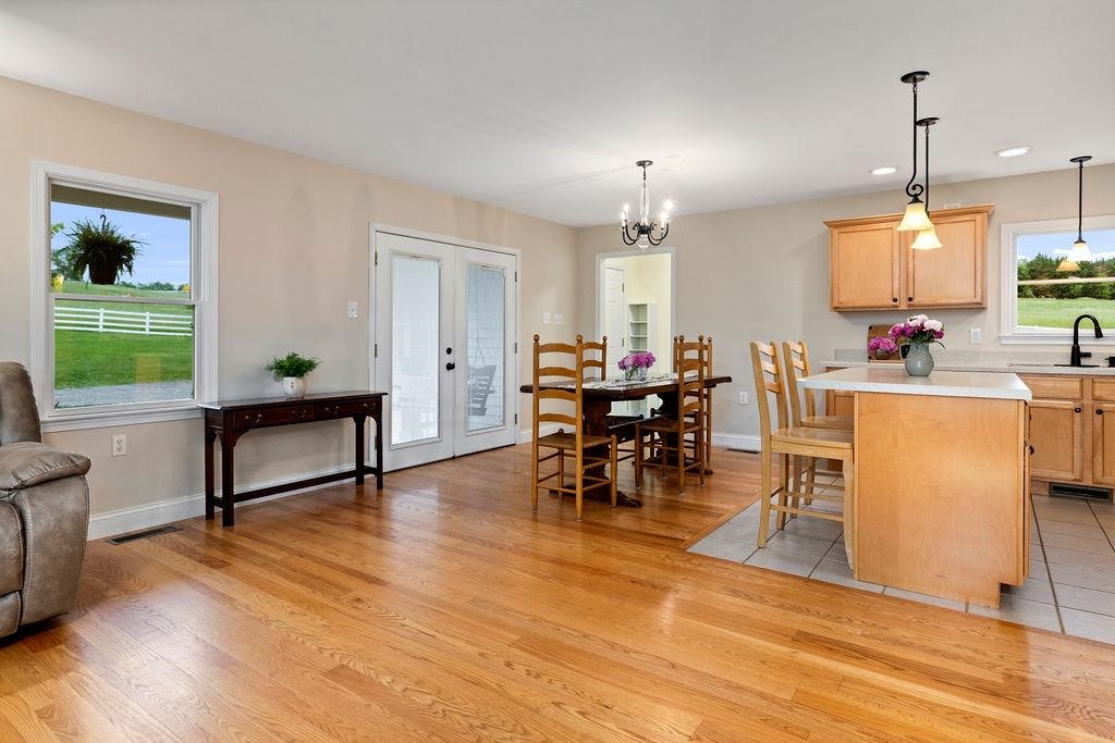 3008 SPRING HILL RD, STAUNTON, Virginia 24401, 4 Bedrooms Bedrooms, ,2 BathroomsBathrooms,Residential,3008 SPRING HILL RD,664900 MLS # 664900