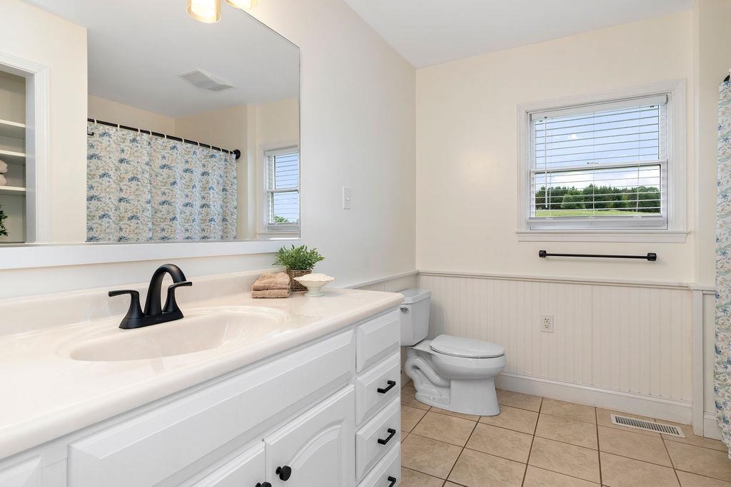 3008 SPRING HILL RD, STAUNTON, Virginia 24401, 4 Bedrooms Bedrooms, ,2 BathroomsBathrooms,Residential,3008 SPRING HILL RD,664900 MLS # 664900