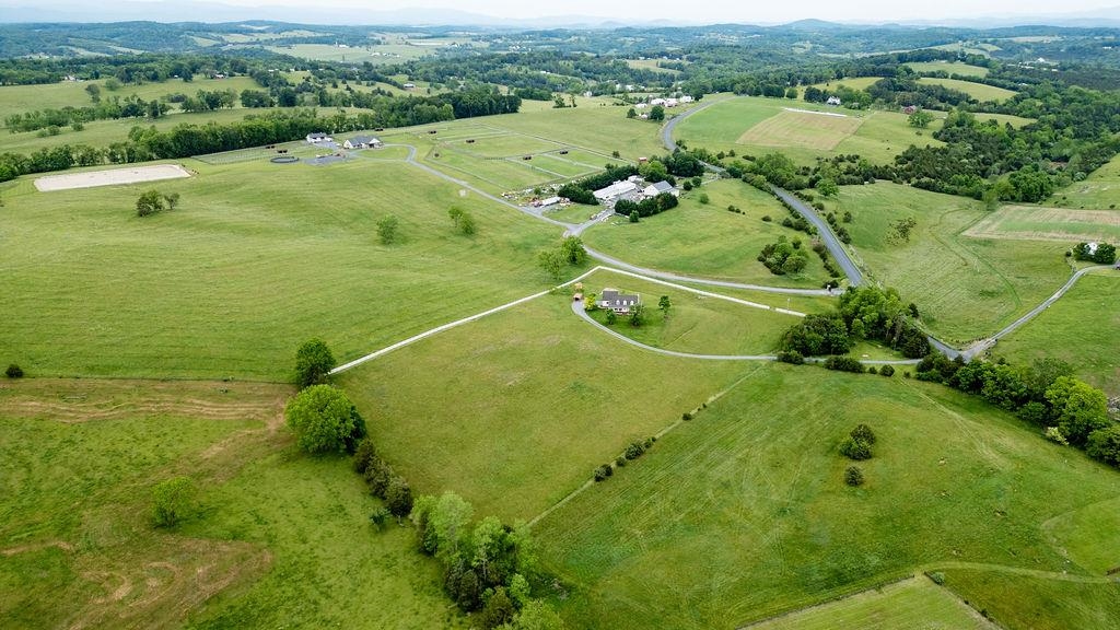 3008 SPRING HILL RD, STAUNTON, Virginia 24401, 4 Bedrooms Bedrooms, ,2 BathroomsBathrooms,Residential,3008 SPRING HILL RD,664900 MLS # 664900