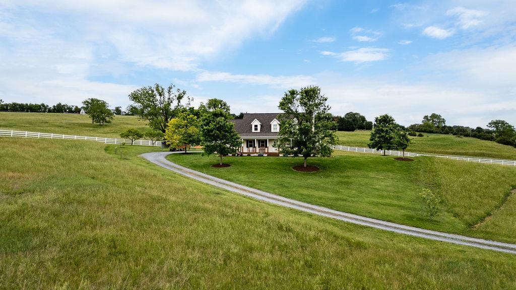 3008 SPRING HILL RD, STAUNTON, Virginia 24401, 4 Bedrooms Bedrooms, ,2 BathroomsBathrooms,Residential,3008 SPRING HILL RD,664900 MLS # 664900