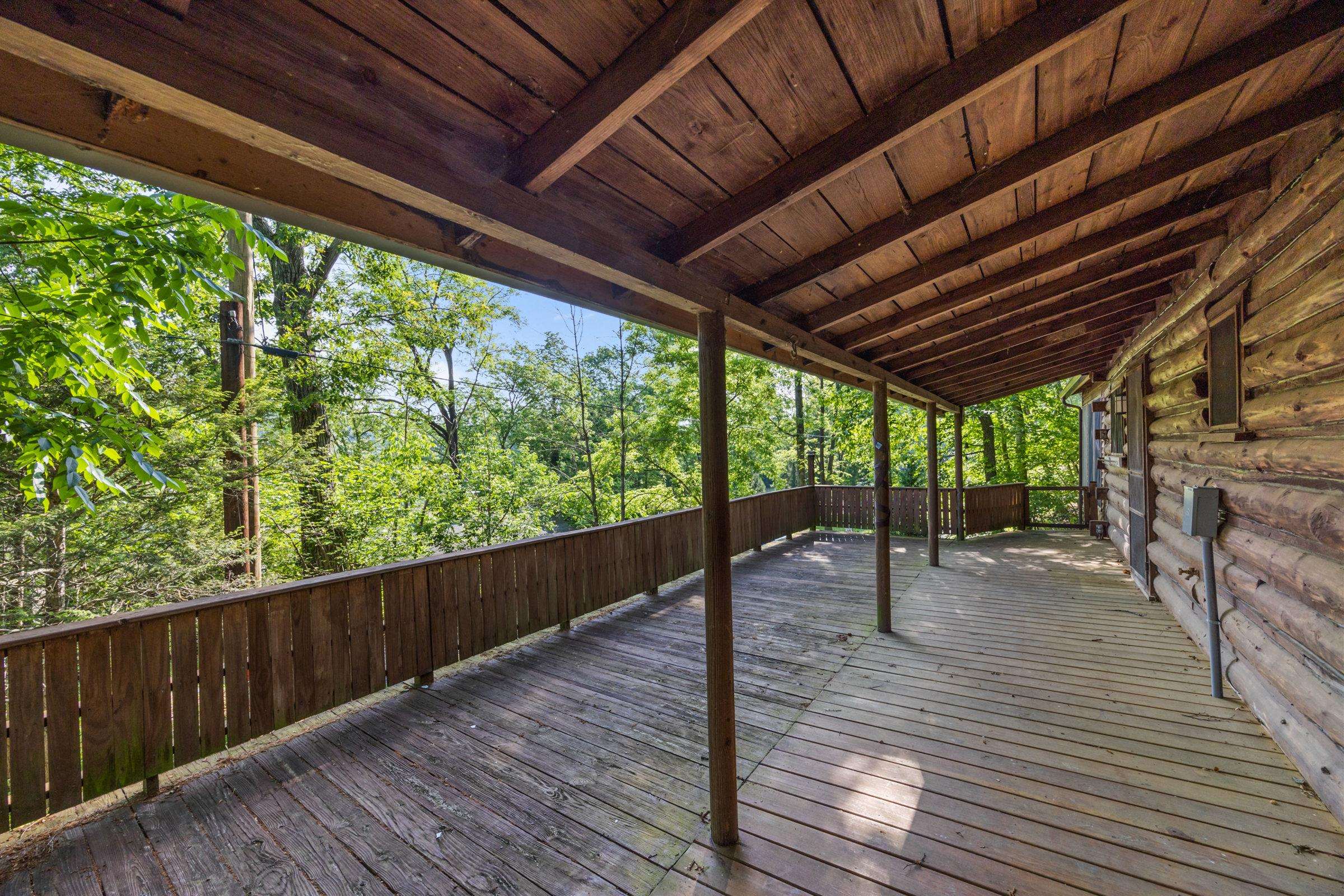 935 RIVER LODGE RD, LURAY, Virginia 22835, 2 Bedrooms Bedrooms, ,1 BathroomBathrooms,Residential,935 RIVER LODGE RD,664901 MLS # 664901