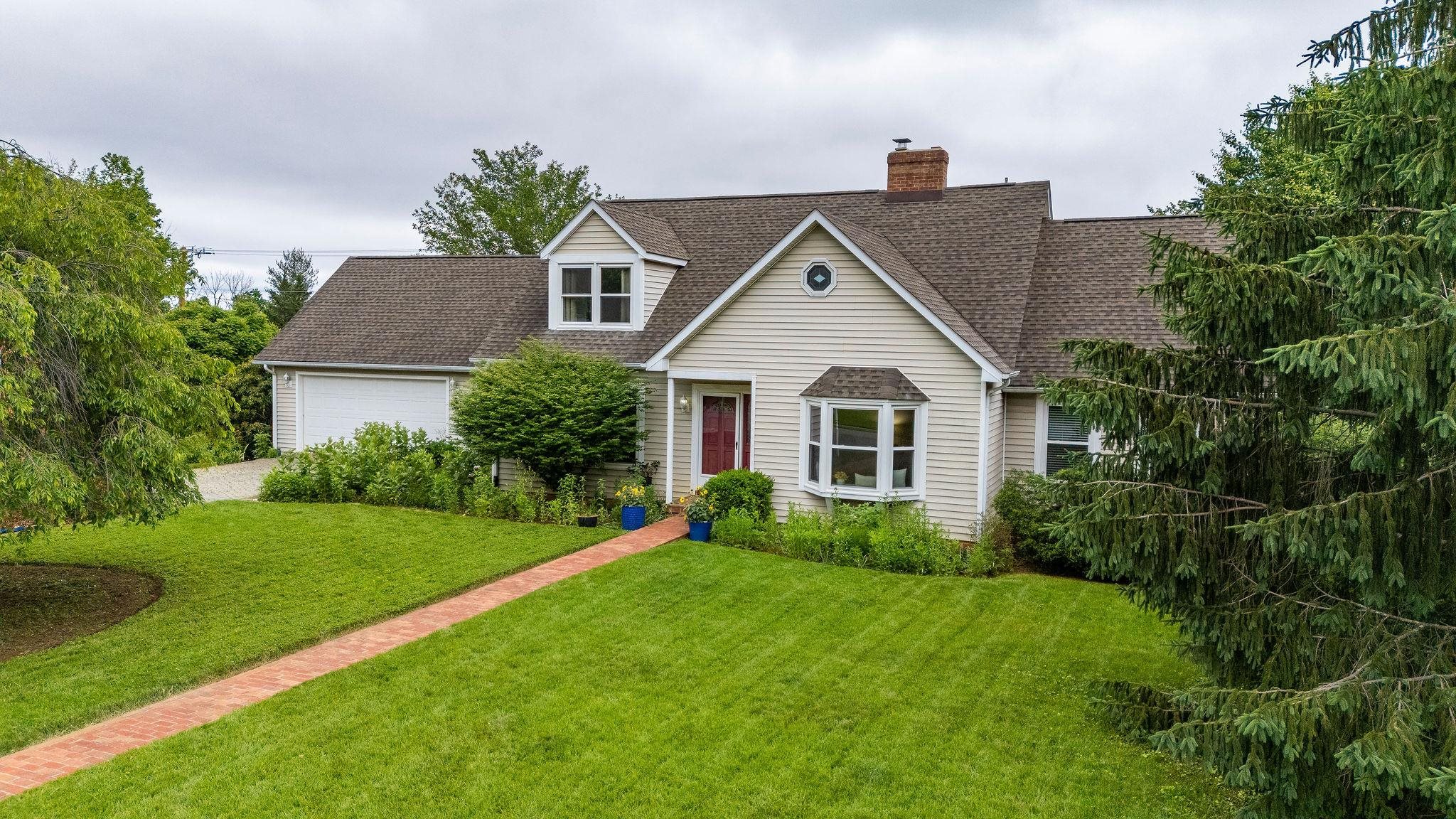 814 LAMMERMOOR DR, STAUNTON, Virginia 24401, 5 Bedrooms Bedrooms, ,3 BathroomsBathrooms,Residential,814 LAMMERMOOR DR,664903 MLS # 664903