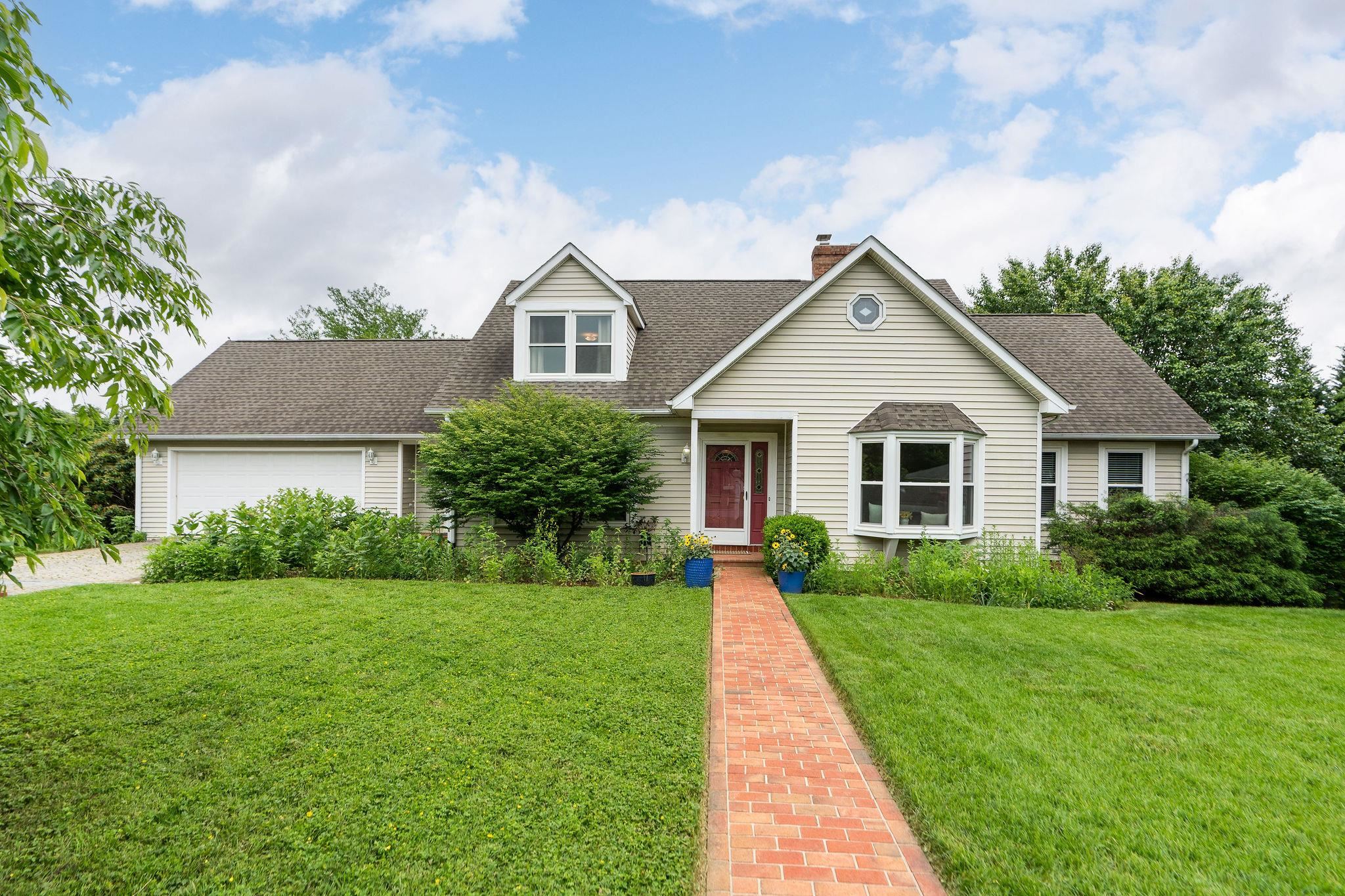 814 LAMMERMOOR DR, STAUNTON, Virginia 24401, 5 Bedrooms Bedrooms, ,3 BathroomsBathrooms,Residential,814 LAMMERMOOR DR,664903 MLS # 664903