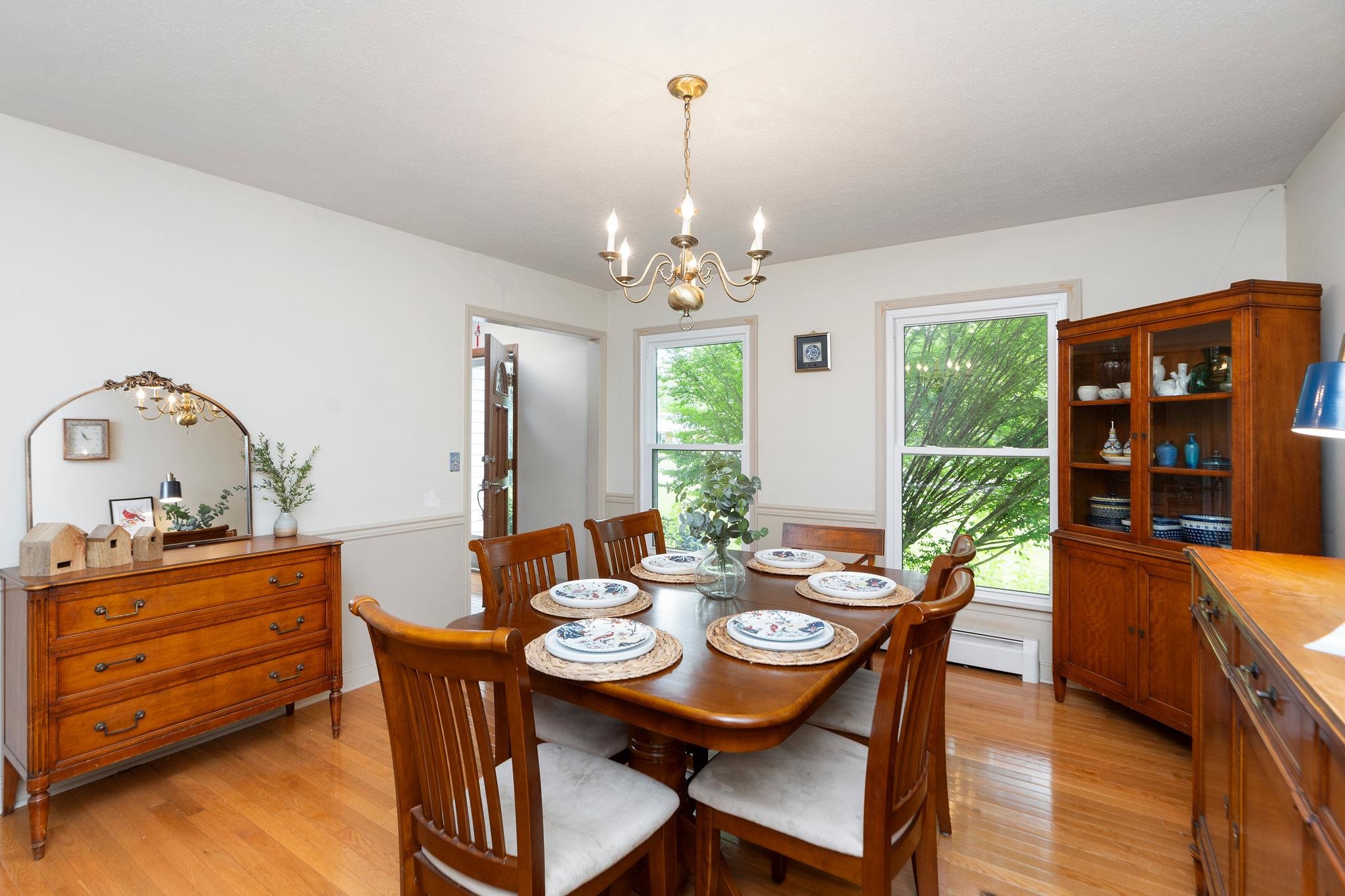 814 LAMMERMOOR DR, STAUNTON, Virginia 24401, 5 Bedrooms Bedrooms, ,3 BathroomsBathrooms,Residential,814 LAMMERMOOR DR,664903 MLS # 664903