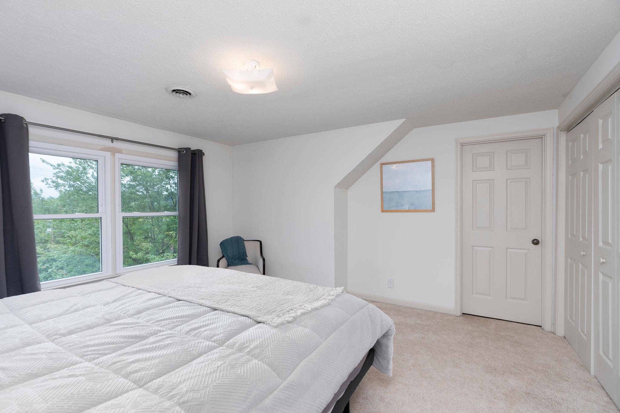 814 LAMMERMOOR DR, STAUNTON, Virginia 24401, 5 Bedrooms Bedrooms, ,3 BathroomsBathrooms,Residential,814 LAMMERMOOR DR,664903 MLS # 664903