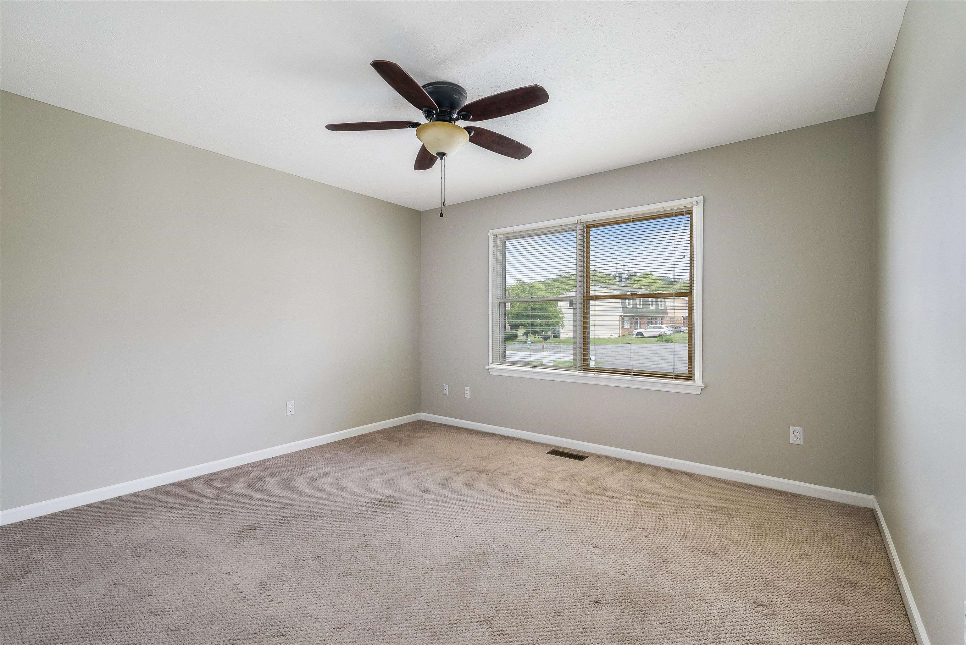 2090 ANNANDALE CT, ROCKINGHAM, Virginia 22801, 2 Bedrooms Bedrooms, ,1 BathroomBathrooms,Residential,2090 ANNANDALE CT,664905 MLS # 664905