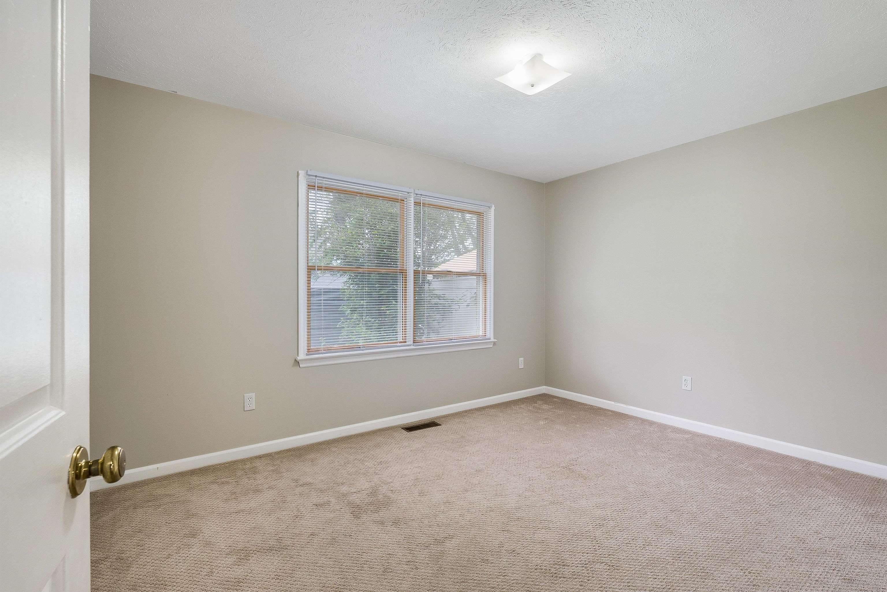 2090 ANNANDALE CT, ROCKINGHAM, Virginia 22801, 2 Bedrooms Bedrooms, ,1 BathroomBathrooms,Residential,2090 ANNANDALE CT,664905 MLS # 664905