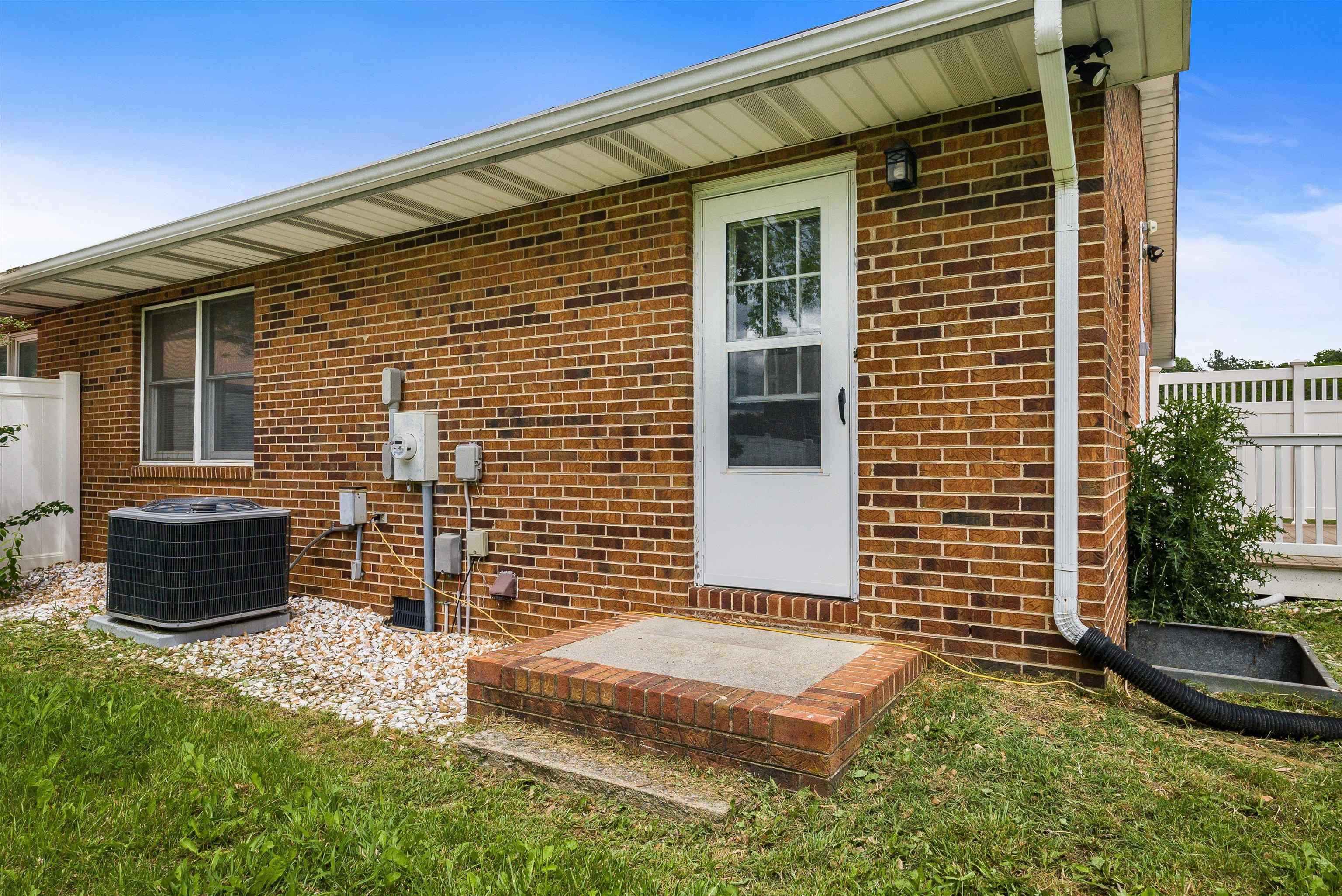 2090 ANNANDALE CT, ROCKINGHAM, Virginia 22801, 2 Bedrooms Bedrooms, ,1 BathroomBathrooms,Residential,2090 ANNANDALE CT,664905 MLS # 664905
