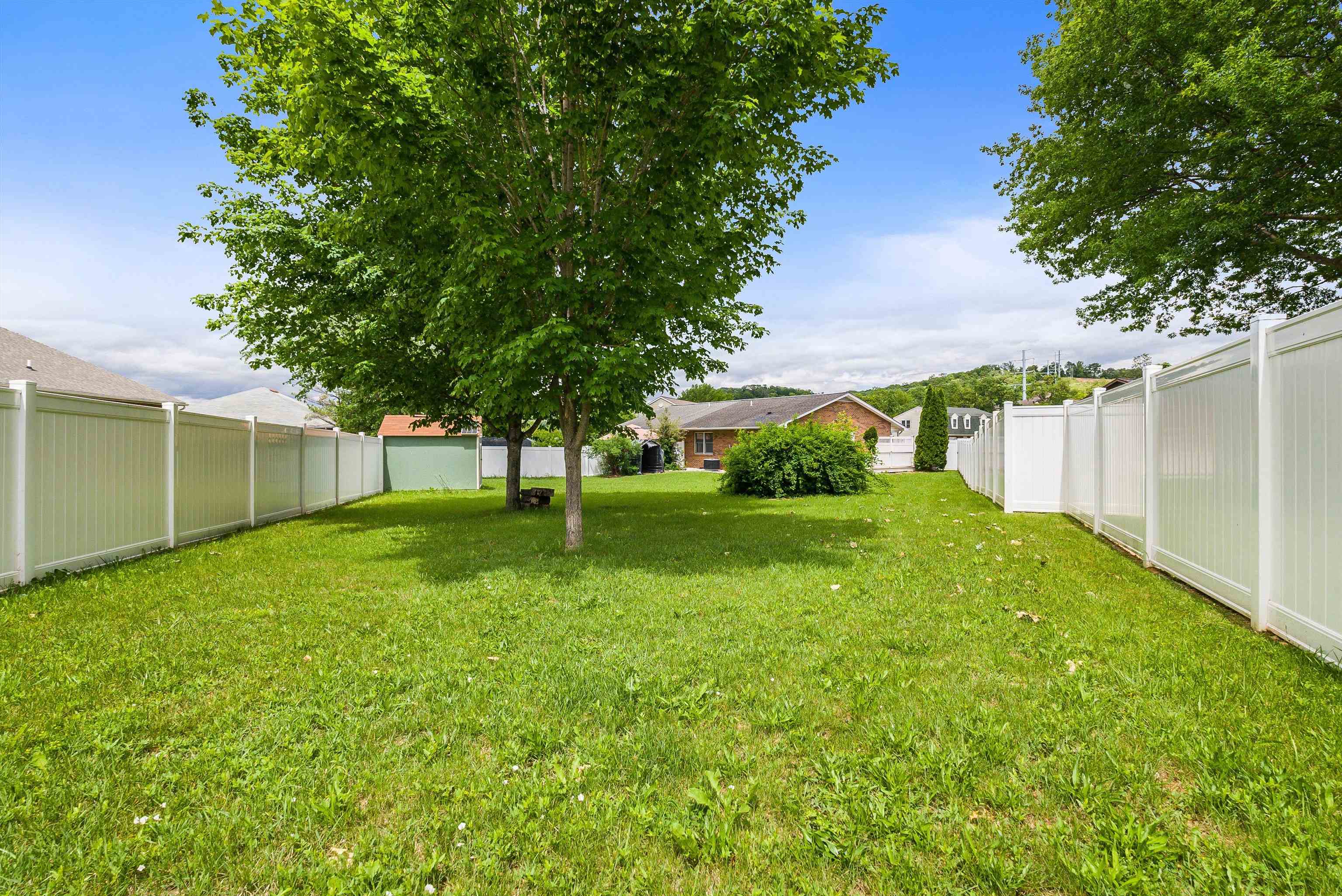 2090 ANNANDALE CT, ROCKINGHAM, Virginia 22801, 2 Bedrooms Bedrooms, ,1 BathroomBathrooms,Residential,2090 ANNANDALE CT,664905 MLS # 664905