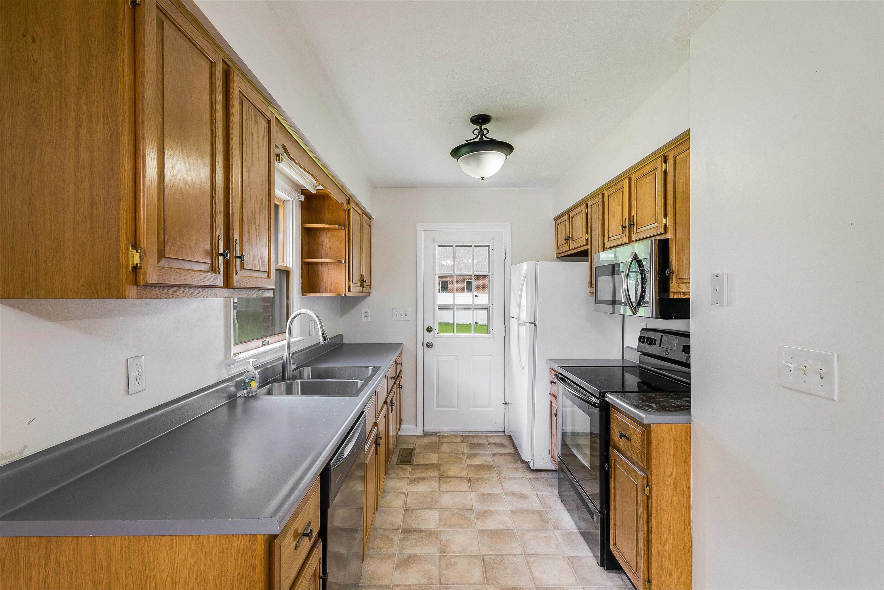 2090 ANNANDALE CT, ROCKINGHAM, Virginia 22801, 2 Bedrooms Bedrooms, ,1 BathroomBathrooms,Residential,2090 ANNANDALE CT,664905 MLS # 664905