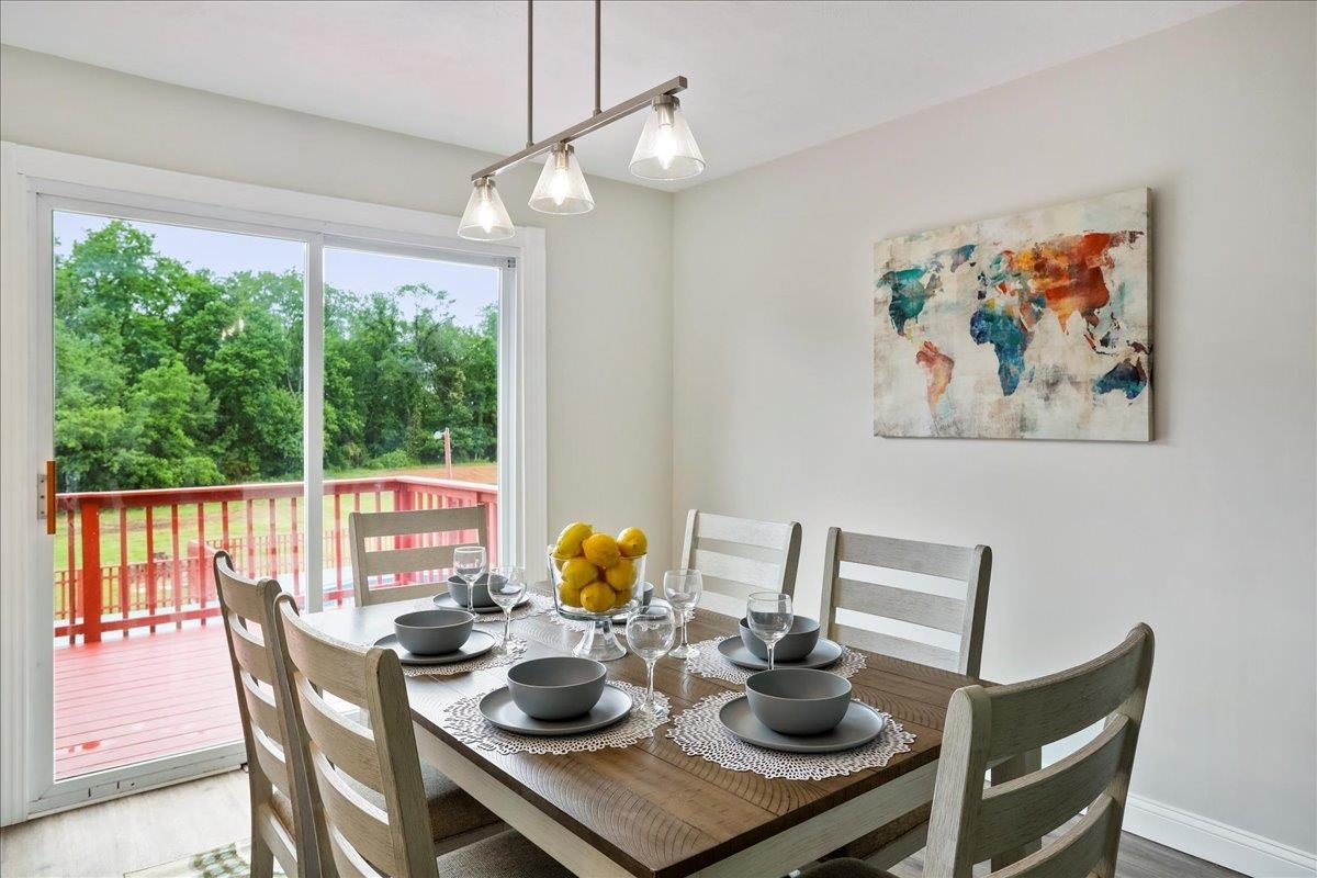 210 JACKSON AVE, NEW MARKET, Virginia 22844, 5 Bedrooms Bedrooms, ,4 BathroomsBathrooms,Residential,210 JACKSON AVE,664912 MLS # 664912
