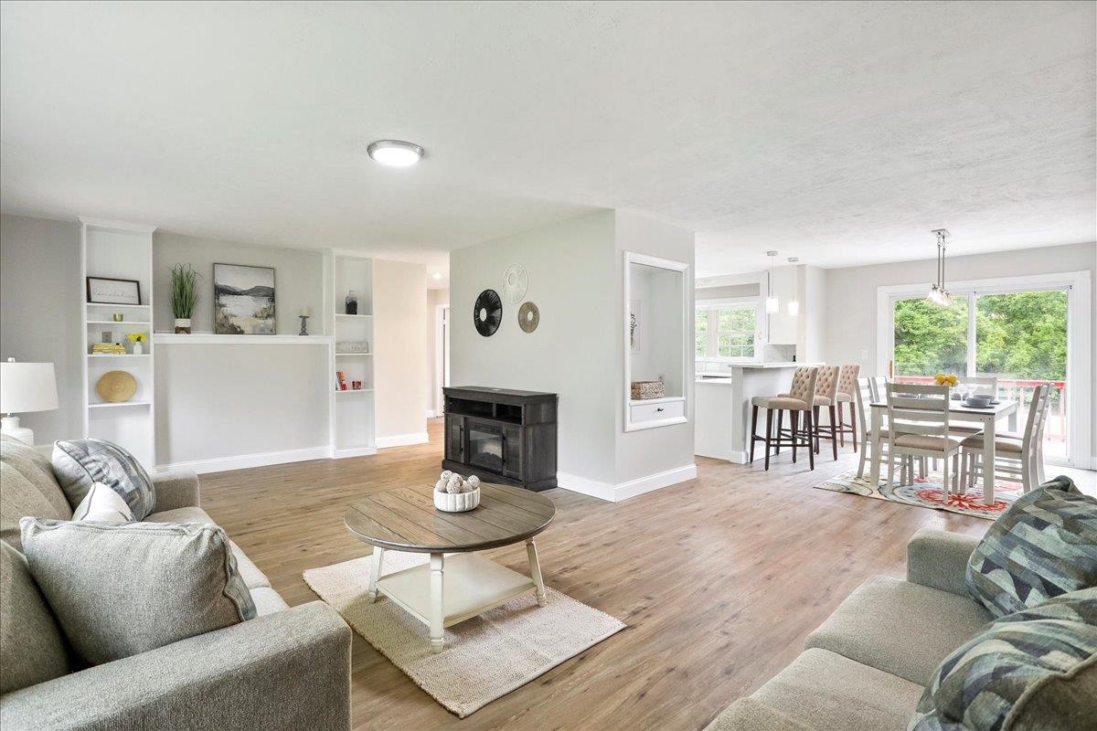 210 JACKSON AVE, NEW MARKET, Virginia 22844, 5 Bedrooms Bedrooms, ,4 BathroomsBathrooms,Residential,210 JACKSON AVE,664912 MLS # 664912