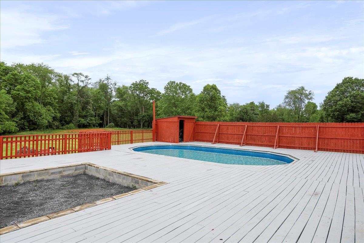 210 JACKSON AVE, NEW MARKET, Virginia 22844, 5 Bedrooms Bedrooms, ,4 BathroomsBathrooms,Residential,210 JACKSON AVE,664912 MLS # 664912