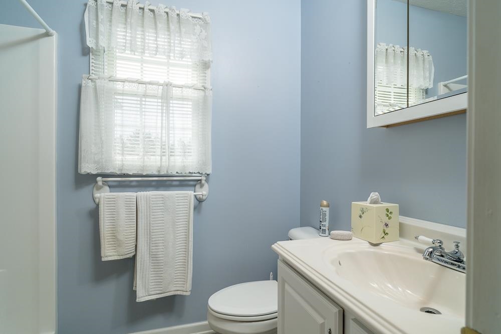 404 3RD ST, GROTTOES, Virginia 24441, 3 Bedrooms Bedrooms, ,2 BathroomsBathrooms,Residential,404 3RD ST,664914 MLS # 664914