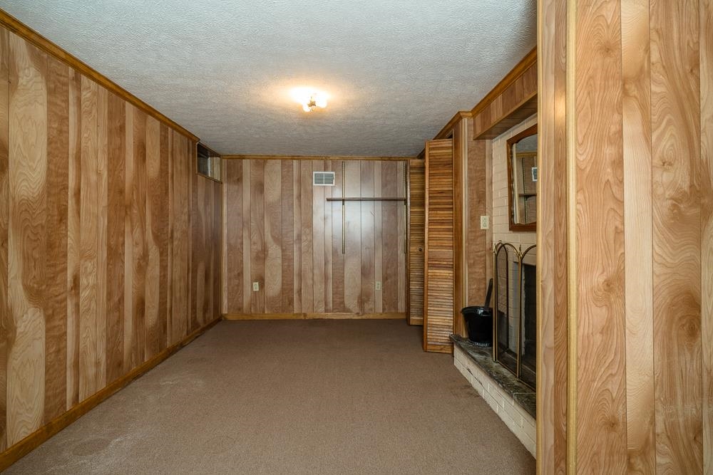 404 3RD ST, GROTTOES, Virginia 24441, 3 Bedrooms Bedrooms, ,2 BathroomsBathrooms,Residential,404 3RD ST,664914 MLS # 664914