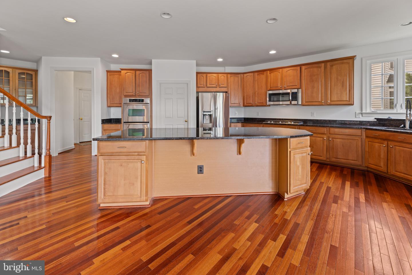 42640 BRADFORDS TELEGRAPH CT, CHANTILLY, Virginia 20152, 5 Bedrooms Bedrooms, ,5 BathroomsBathrooms,Residential,For sale,42640 BRADFORDS TELEGRAPH CT,VALO2094956 MLS # VALO2094956