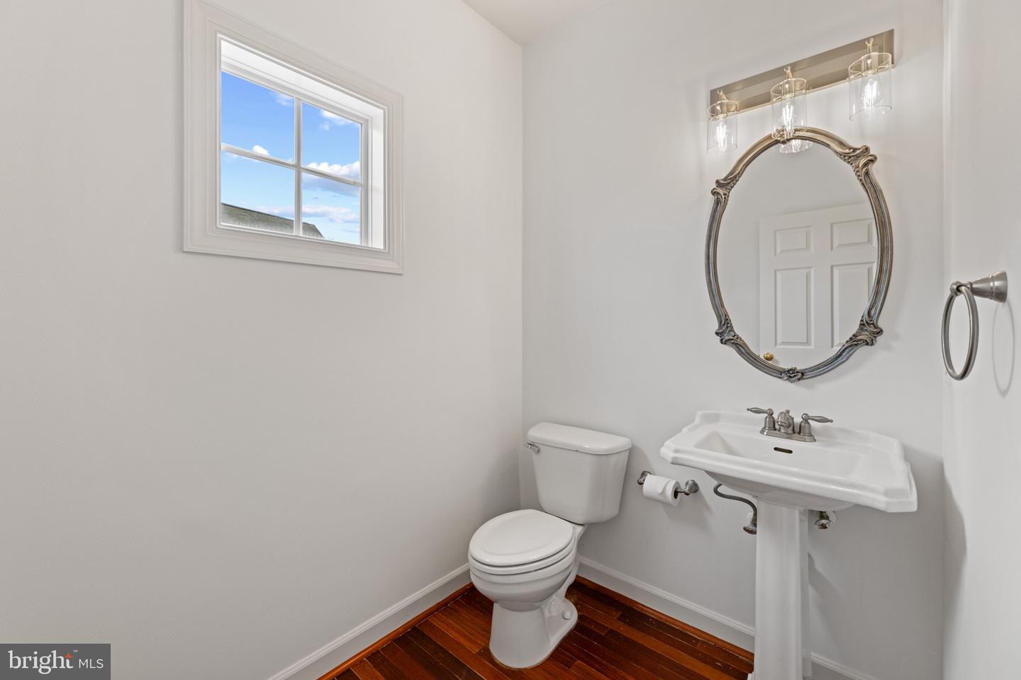 42640 BRADFORDS TELEGRAPH CT, CHANTILLY, Virginia 20152, 5 Bedrooms Bedrooms, ,5 BathroomsBathrooms,Residential,For sale,42640 BRADFORDS TELEGRAPH CT,VALO2094956 MLS # VALO2094956