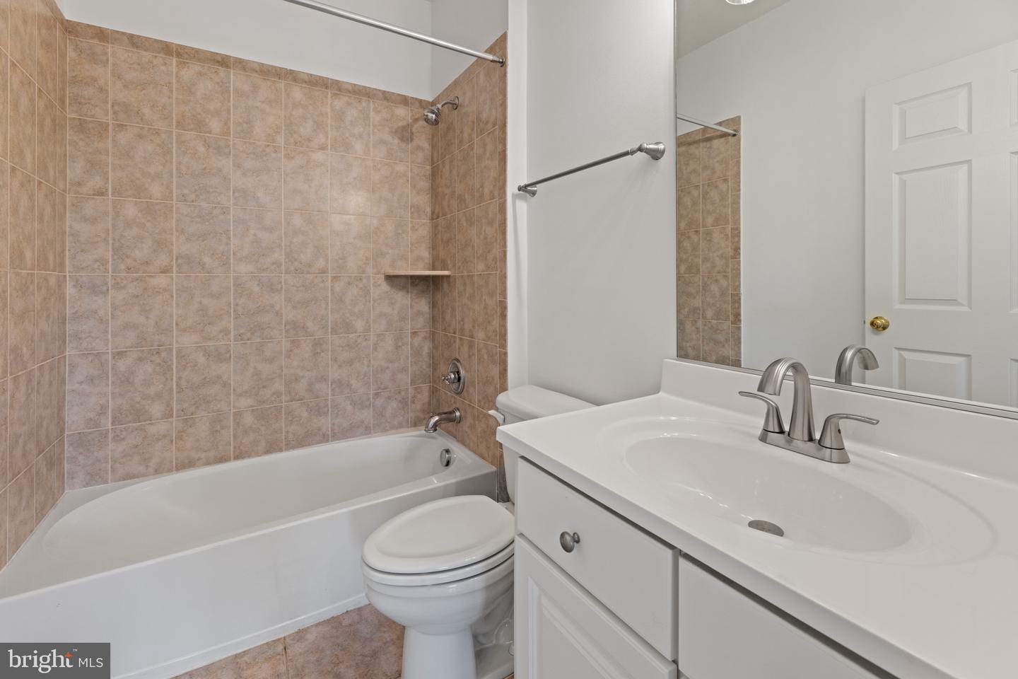 42640 BRADFORDS TELEGRAPH CT, CHANTILLY, Virginia 20152, 5 Bedrooms Bedrooms, ,5 BathroomsBathrooms,Residential,For sale,42640 BRADFORDS TELEGRAPH CT,VALO2094956 MLS # VALO2094956