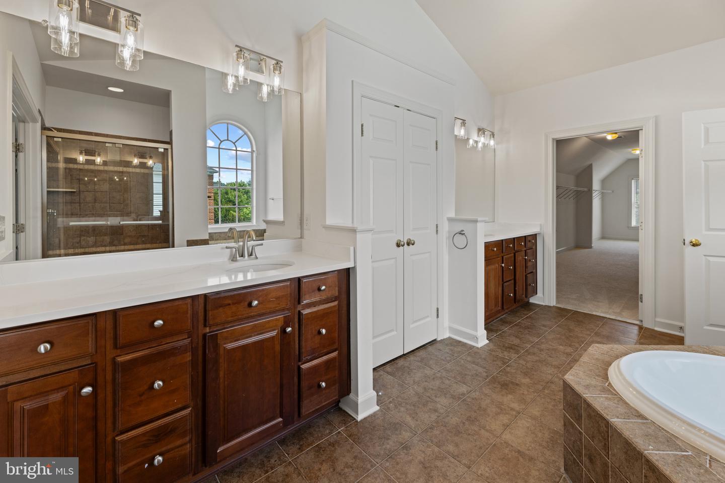 42640 BRADFORDS TELEGRAPH CT, CHANTILLY, Virginia 20152, 5 Bedrooms Bedrooms, ,5 BathroomsBathrooms,Residential,For sale,42640 BRADFORDS TELEGRAPH CT,VALO2094956 MLS # VALO2094956