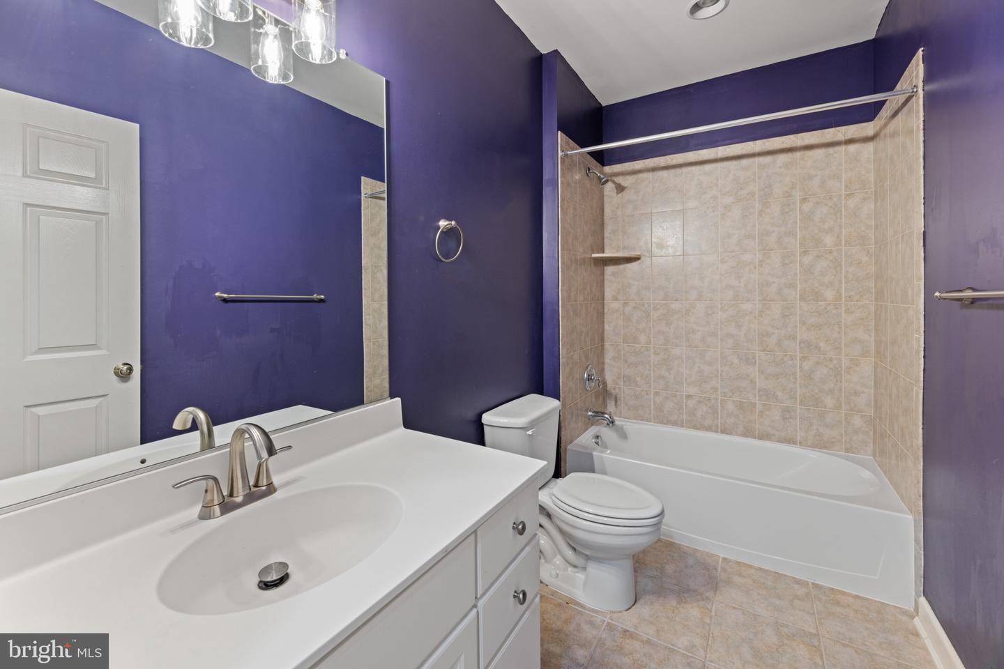 42640 BRADFORDS TELEGRAPH CT, CHANTILLY, Virginia 20152, 5 Bedrooms Bedrooms, ,5 BathroomsBathrooms,Residential,For sale,42640 BRADFORDS TELEGRAPH CT,VALO2094956 MLS # VALO2094956