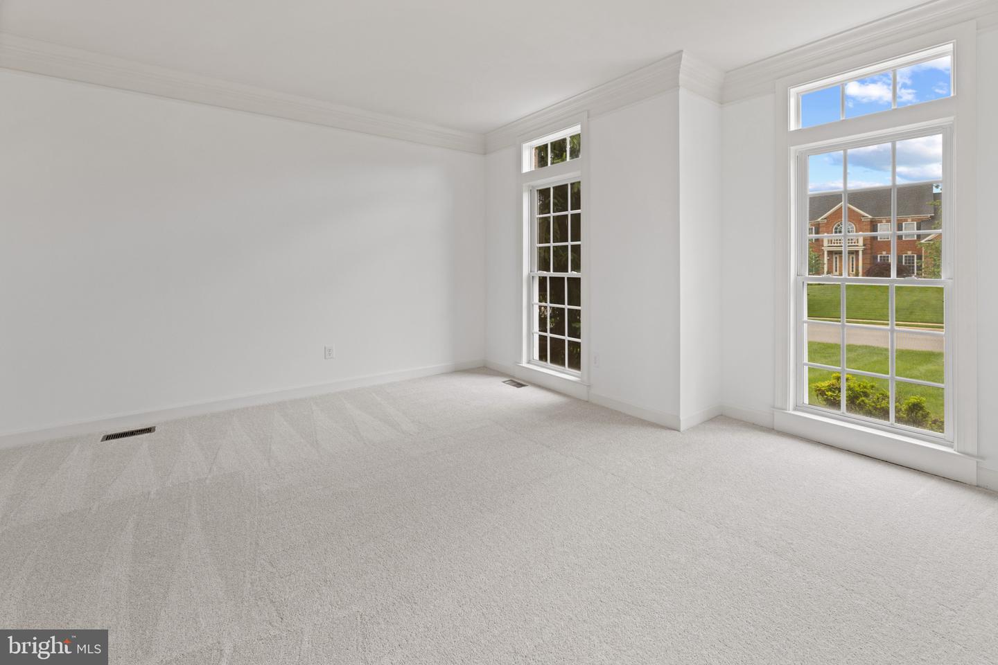 42640 BRADFORDS TELEGRAPH CT, CHANTILLY, Virginia 20152, 5 Bedrooms Bedrooms, ,5 BathroomsBathrooms,Residential,For sale,42640 BRADFORDS TELEGRAPH CT,VALO2094956 MLS # VALO2094956