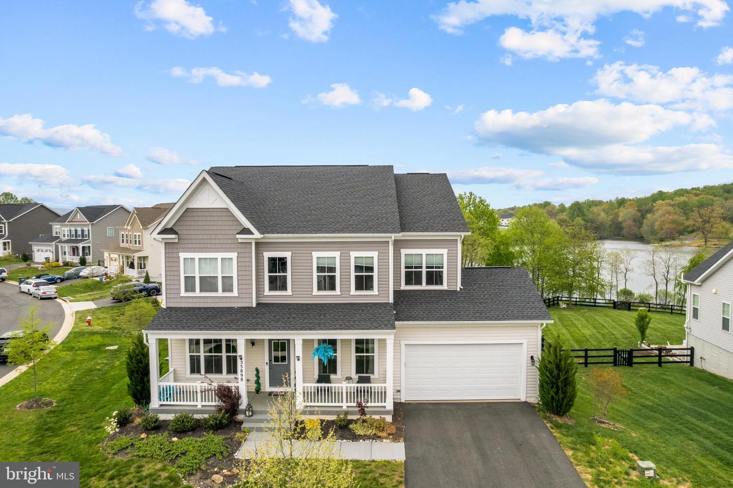 35898 QUANTUM PL, ROUND HILL, Virginia 20141, 4 Bedrooms Bedrooms, ,2 BathroomsBathrooms,Residential,For sale,35898 QUANTUM PL,VALO2094988 MLS # VALO2094988