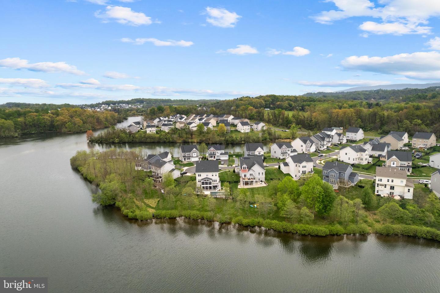 35898 QUANTUM PL, ROUND HILL, Virginia 20141, 4 Bedrooms Bedrooms, ,2 BathroomsBathrooms,Residential,For sale,35898 QUANTUM PL,VALO2094988 MLS # VALO2094988