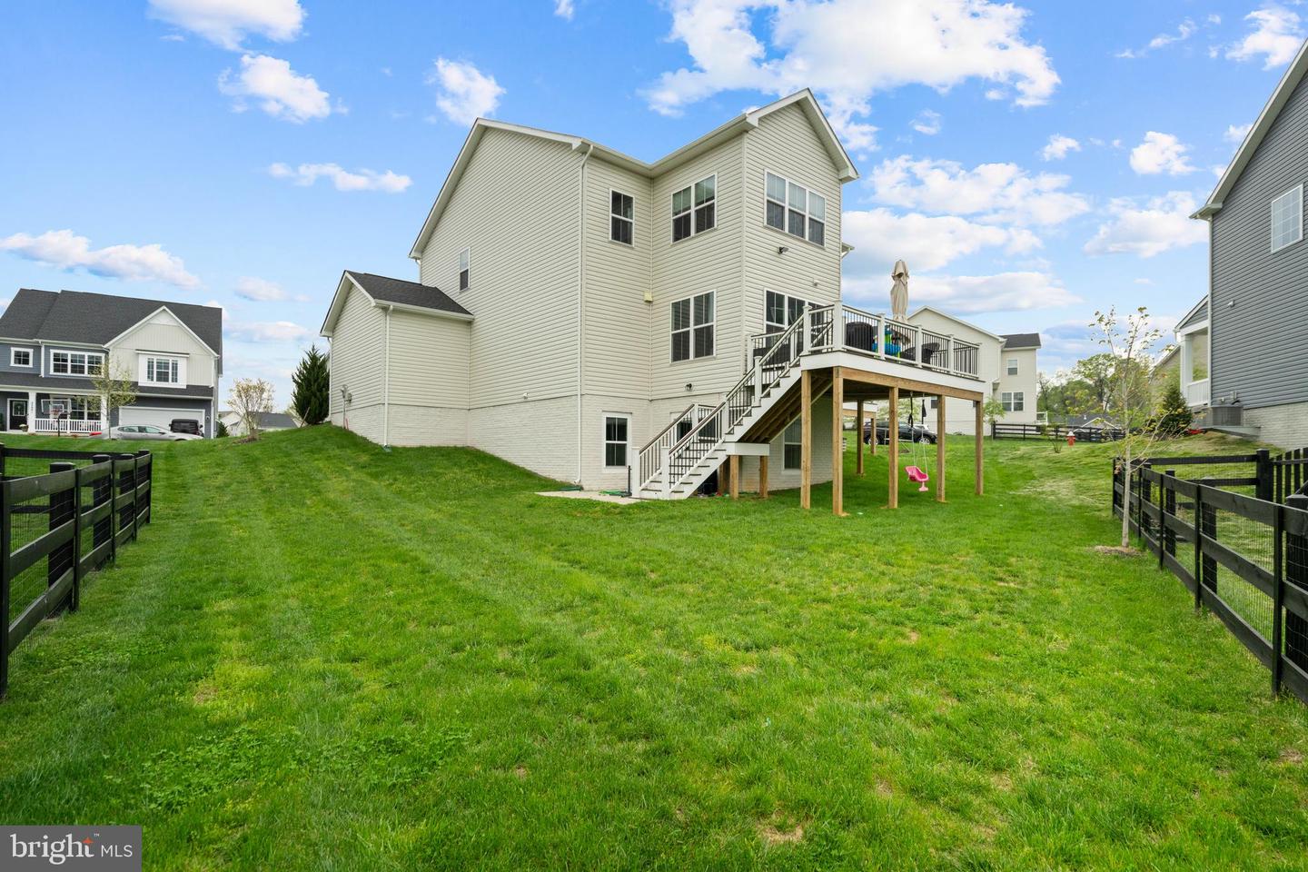 35898 QUANTUM PL, ROUND HILL, Virginia 20141, 4 Bedrooms Bedrooms, ,2 BathroomsBathrooms,Residential,For sale,35898 QUANTUM PL,VALO2094988 MLS # VALO2094988