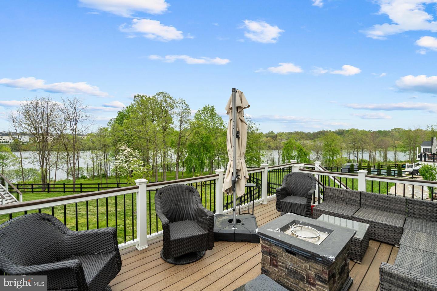 35898 QUANTUM PL, ROUND HILL, Virginia 20141, 4 Bedrooms Bedrooms, ,2 BathroomsBathrooms,Residential,For sale,35898 QUANTUM PL,VALO2094988 MLS # VALO2094988