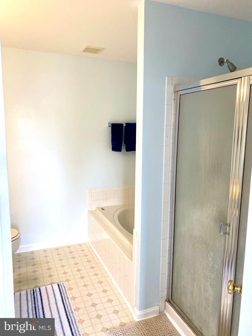 14335 NEWBERN LOOP, GAINESVILLE, Virginia 20155, 3 Bedrooms Bedrooms, ,2 BathroomsBathrooms,Residential,For sale,14335 NEWBERN LOOP,VAPW2093354 MLS # VAPW2093354