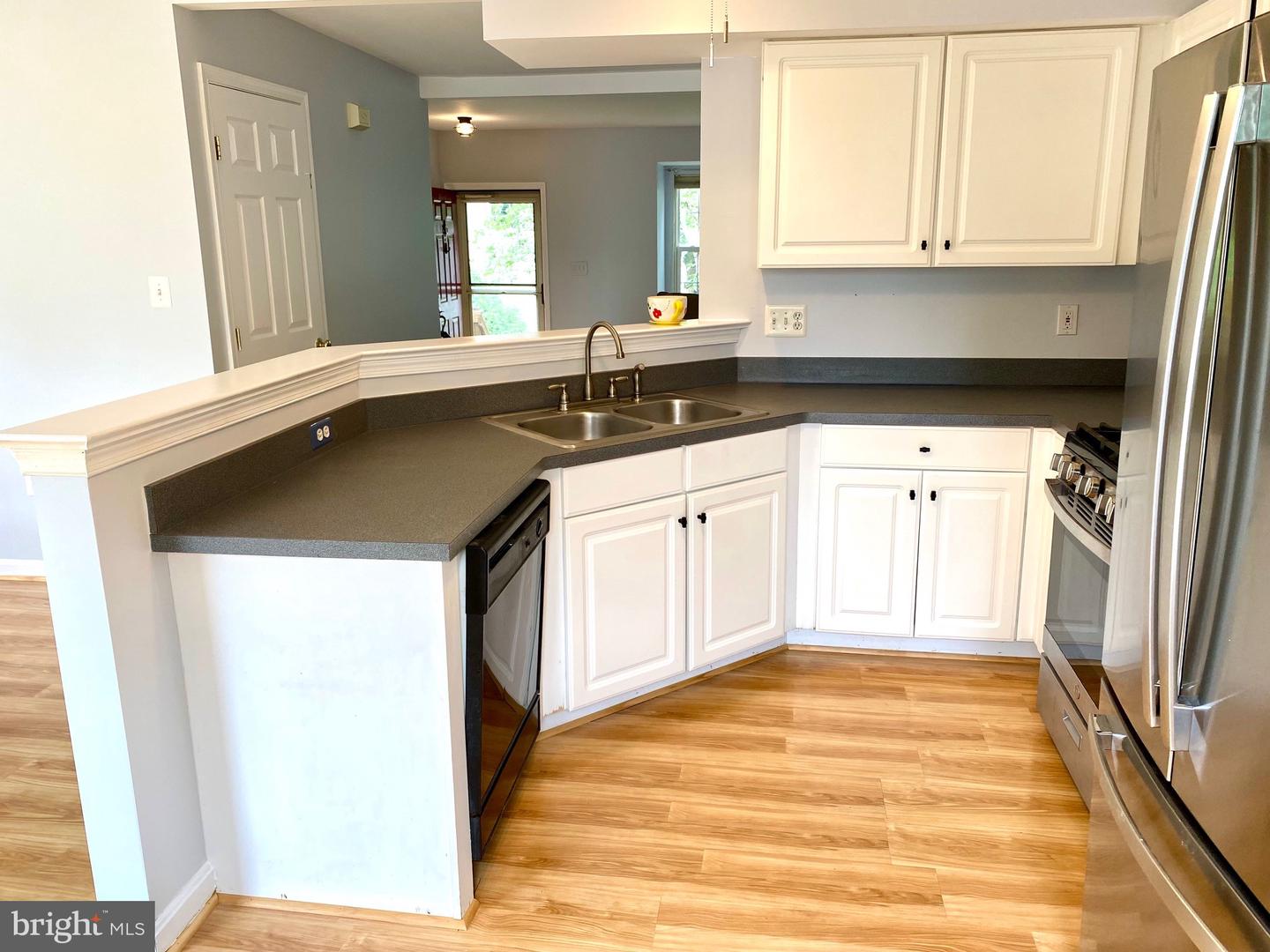 14335 NEWBERN LOOP, GAINESVILLE, Virginia 20155, 3 Bedrooms Bedrooms, ,2 BathroomsBathrooms,Residential,For sale,14335 NEWBERN LOOP,VAPW2093354 MLS # VAPW2093354