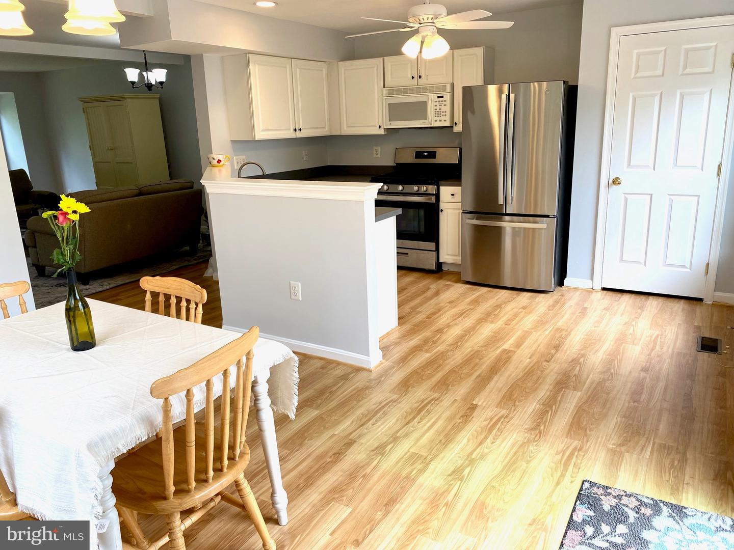 14335 NEWBERN LOOP, GAINESVILLE, Virginia 20155, 3 Bedrooms Bedrooms, ,2 BathroomsBathrooms,Residential,For sale,14335 NEWBERN LOOP,VAPW2093354 MLS # VAPW2093354