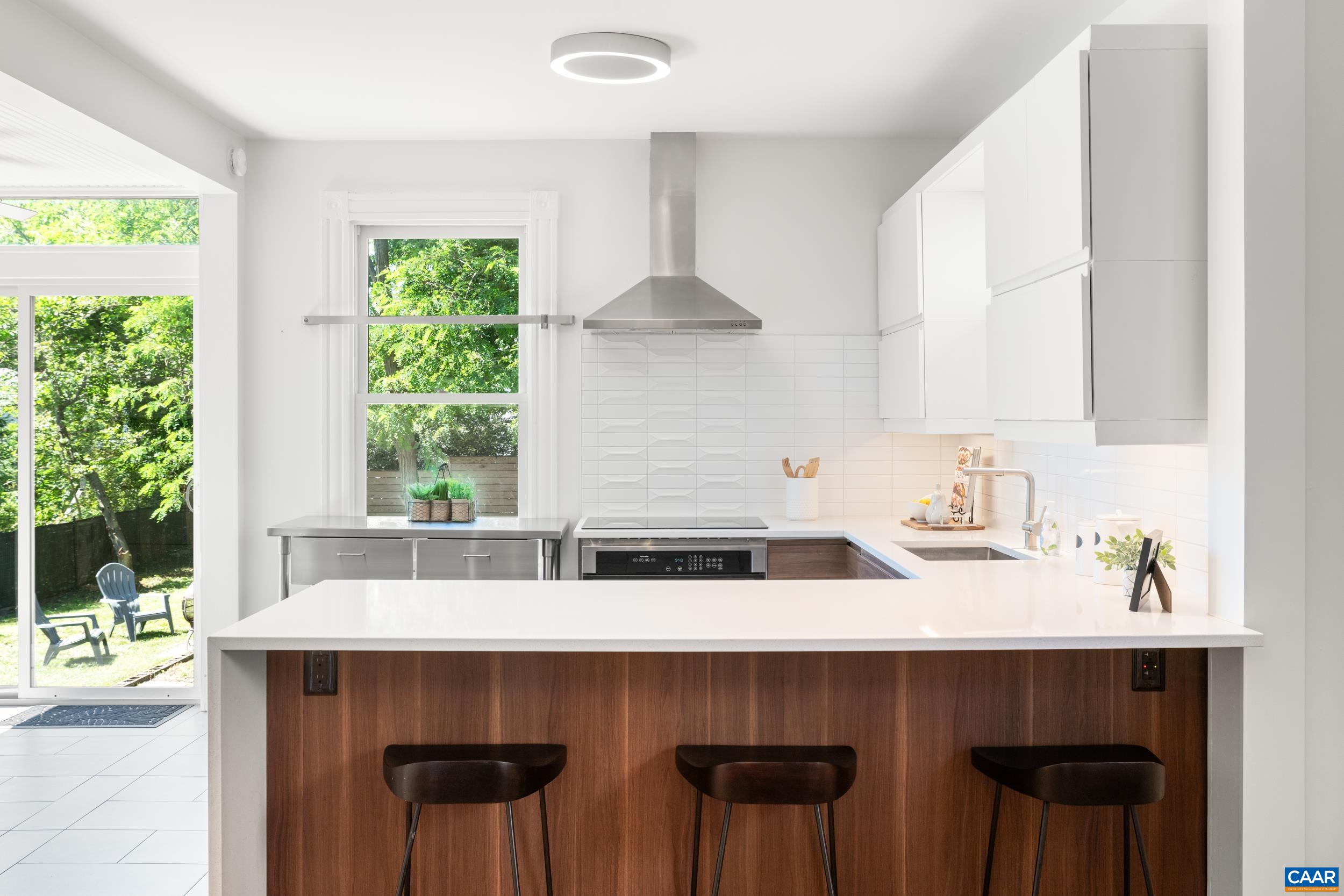 816 BELMONT AVE, CHARLOTTESVILLE, Virginia 22902, 3 Bedrooms Bedrooms, ,1 BathroomBathrooms,Residential,North Belmont Gem!,816 BELMONT AVE,664919 MLS # 664919