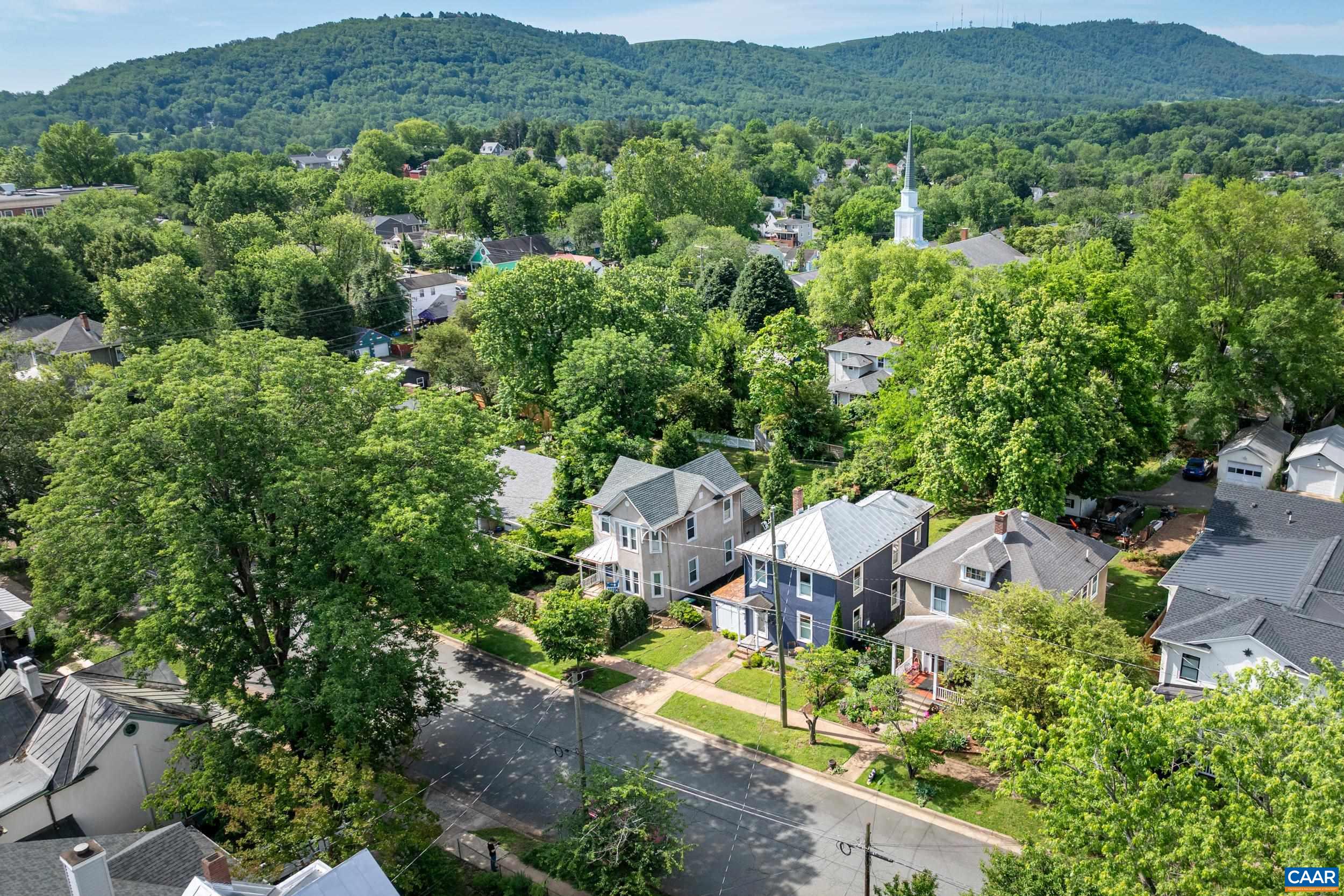 816 BELMONT AVE, CHARLOTTESVILLE, Virginia 22902, 3 Bedrooms Bedrooms, ,1 BathroomBathrooms,Residential,North Belmont Gem!,816 BELMONT AVE,664919 MLS # 664919