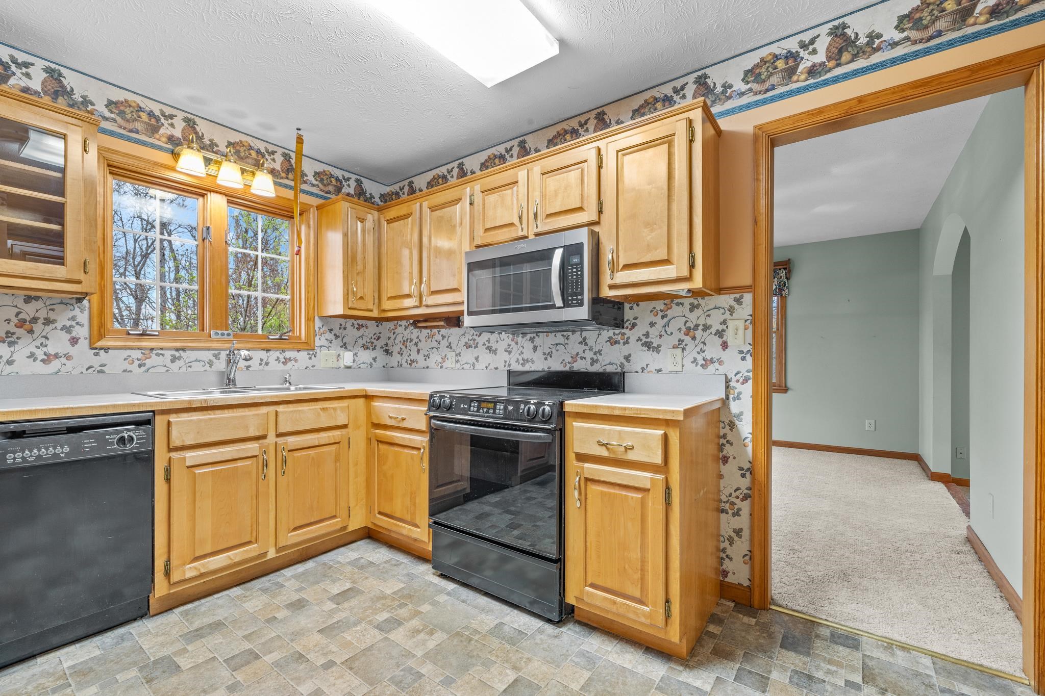 333 CRANBERRY DR, STUARTS DRAFT, Virginia 24477, 4 Bedrooms Bedrooms, ,4 BathroomsBathrooms,Residential,333 CRANBERRY DR,664922 MLS # 664922
