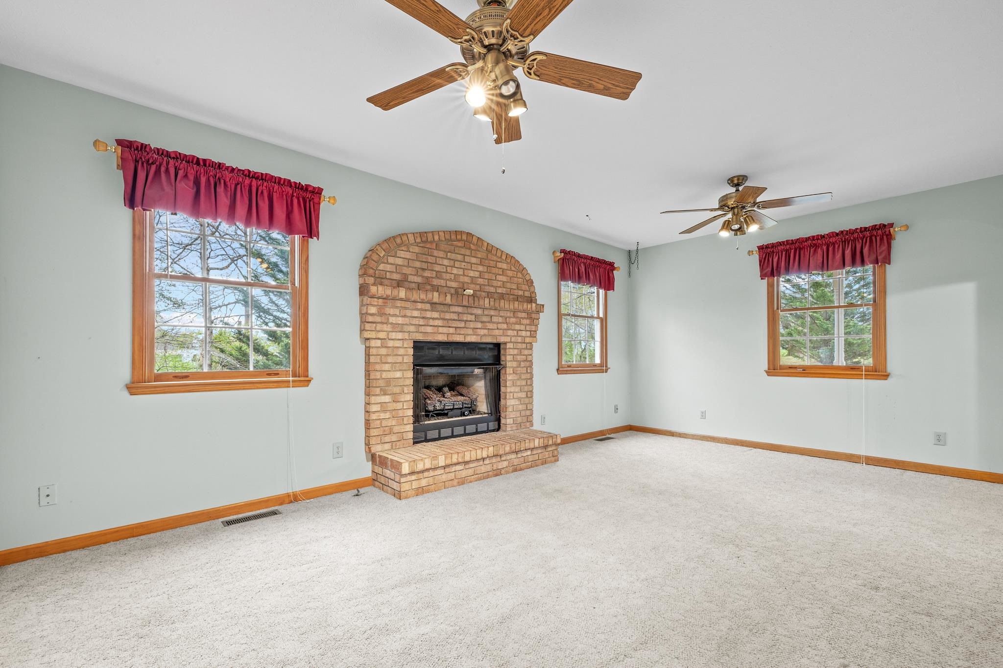 333 CRANBERRY DR, STUARTS DRAFT, Virginia 24477, 4 Bedrooms Bedrooms, ,4 BathroomsBathrooms,Residential,333 CRANBERRY DR,664922 MLS # 664922